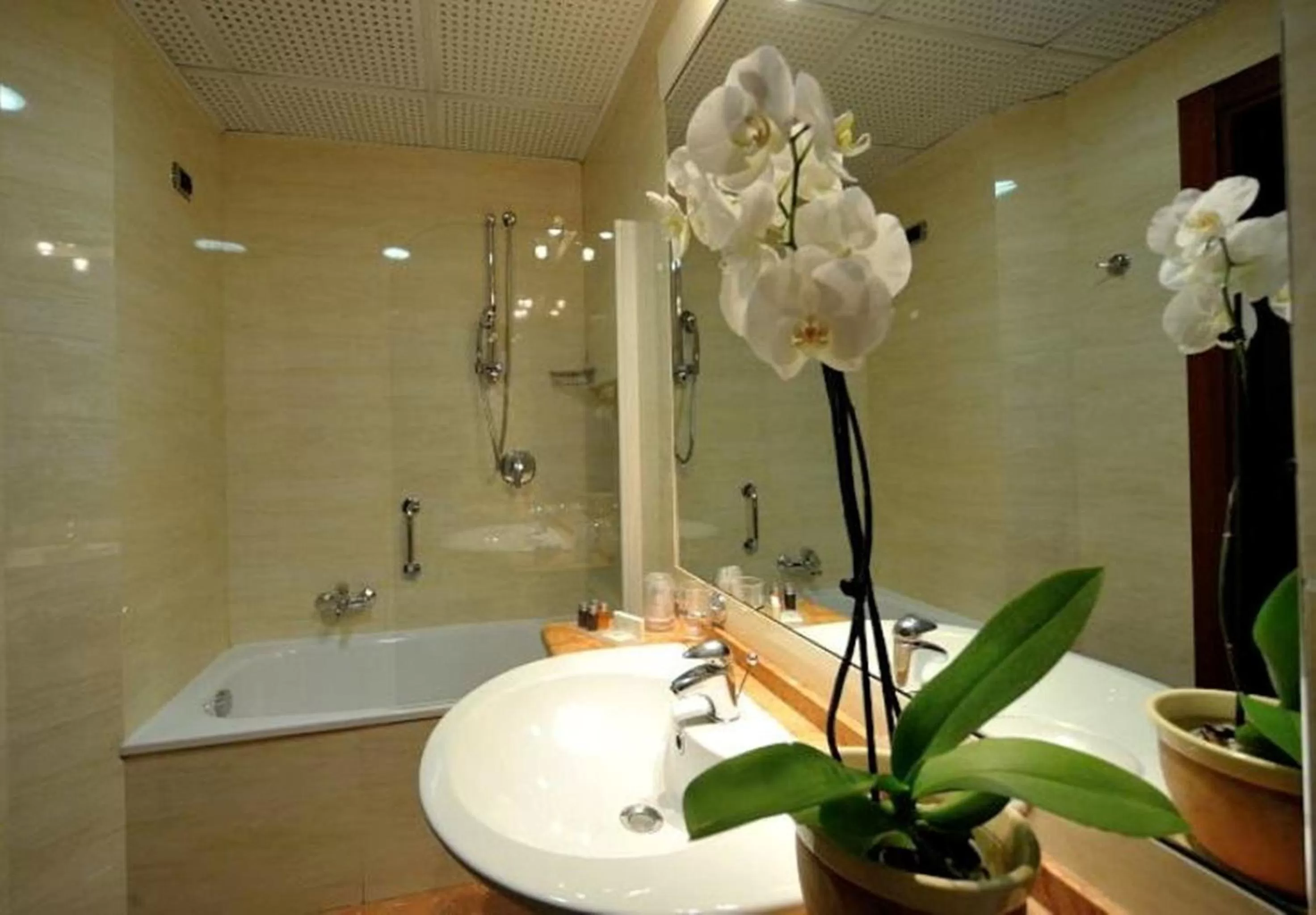 Facade/entrance in Magri's Hotel