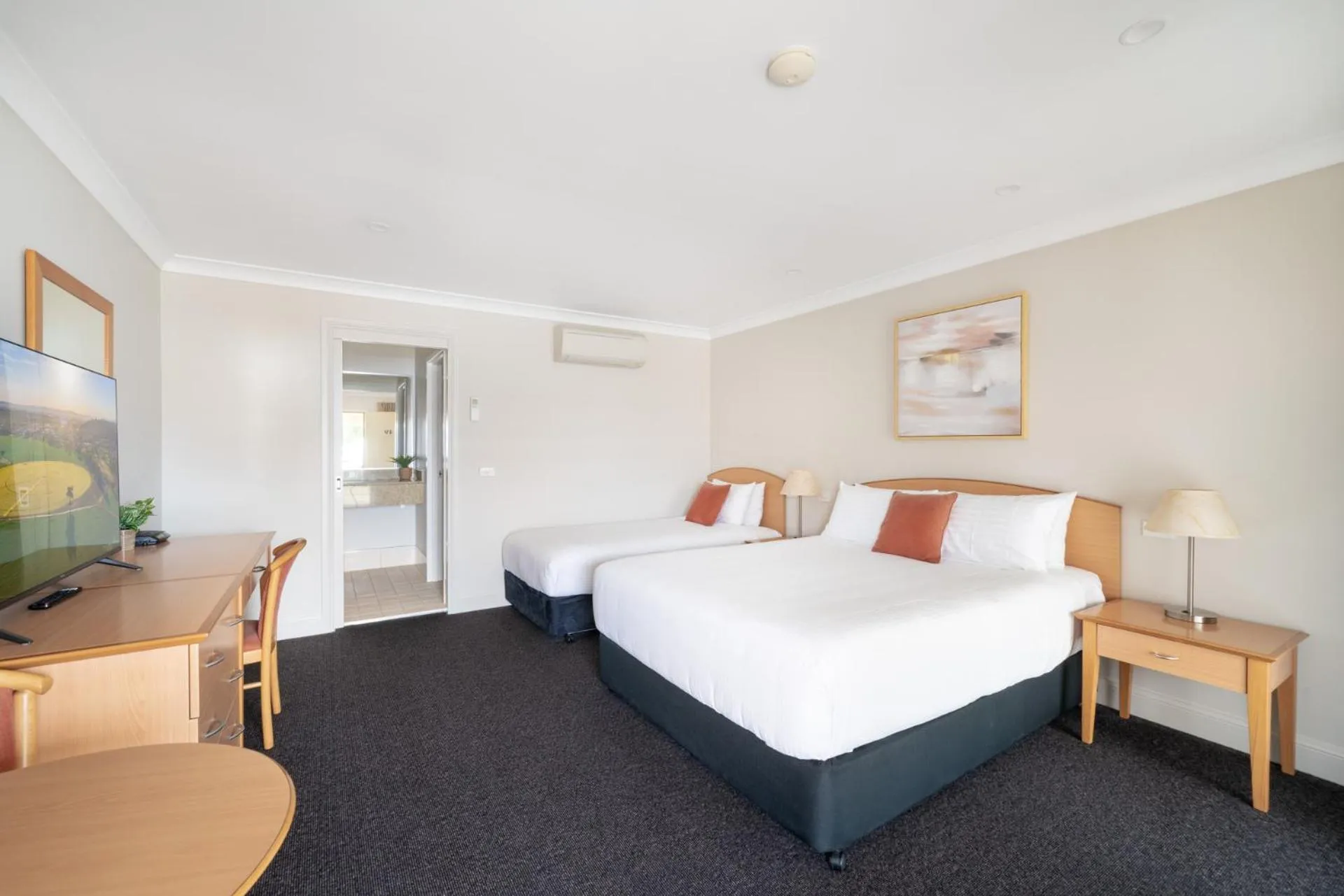 Bed in Heritage Inn Bathurst