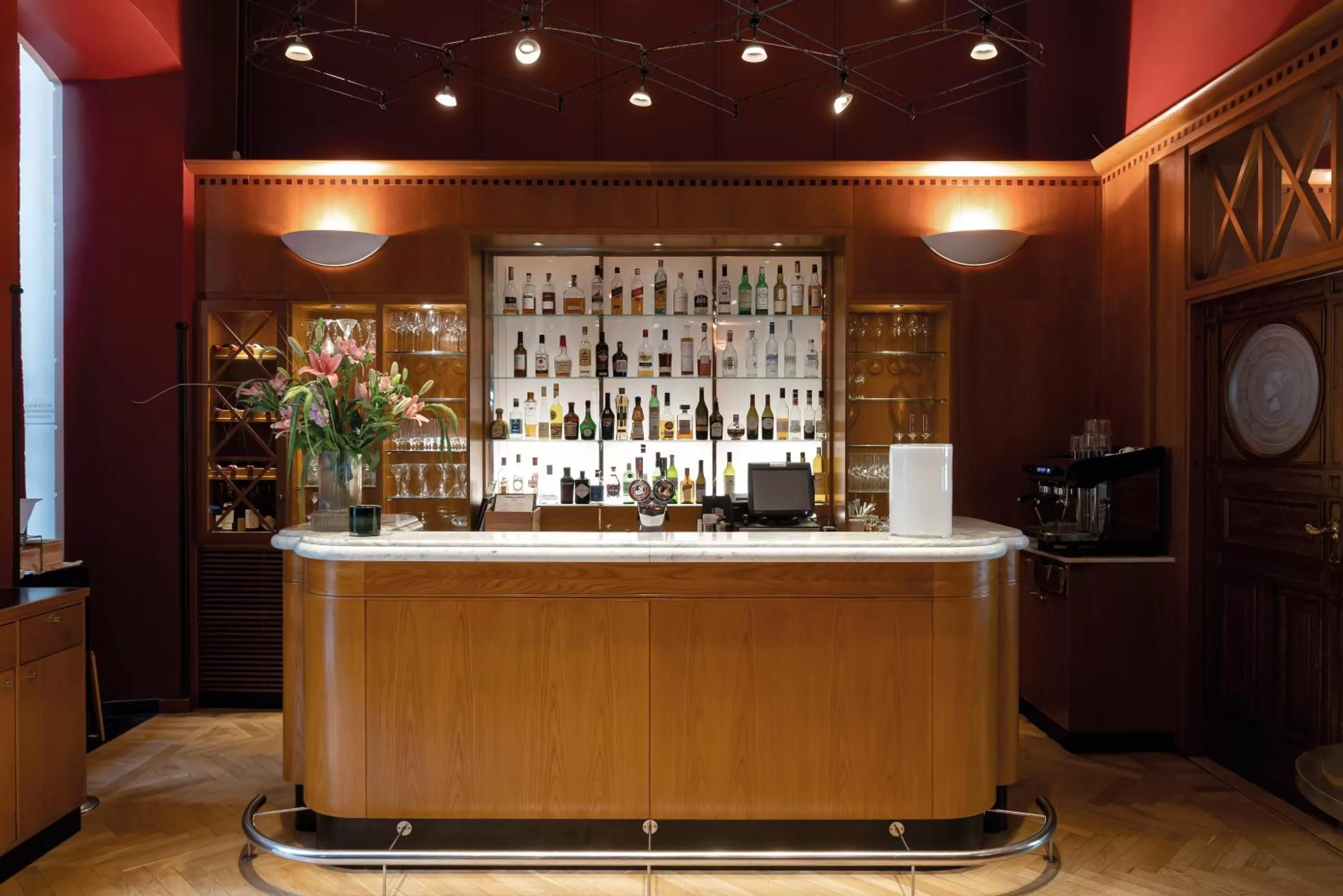 Lounge or bar in Elite Plaza Hotel