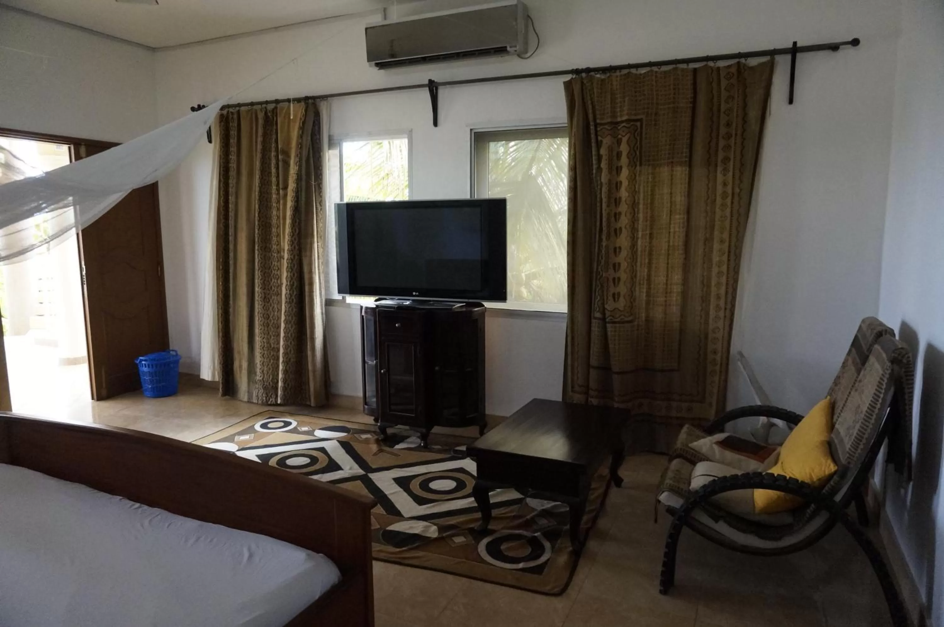 Photo of the whole room, Bed in Ramaya Auberge Espagnole