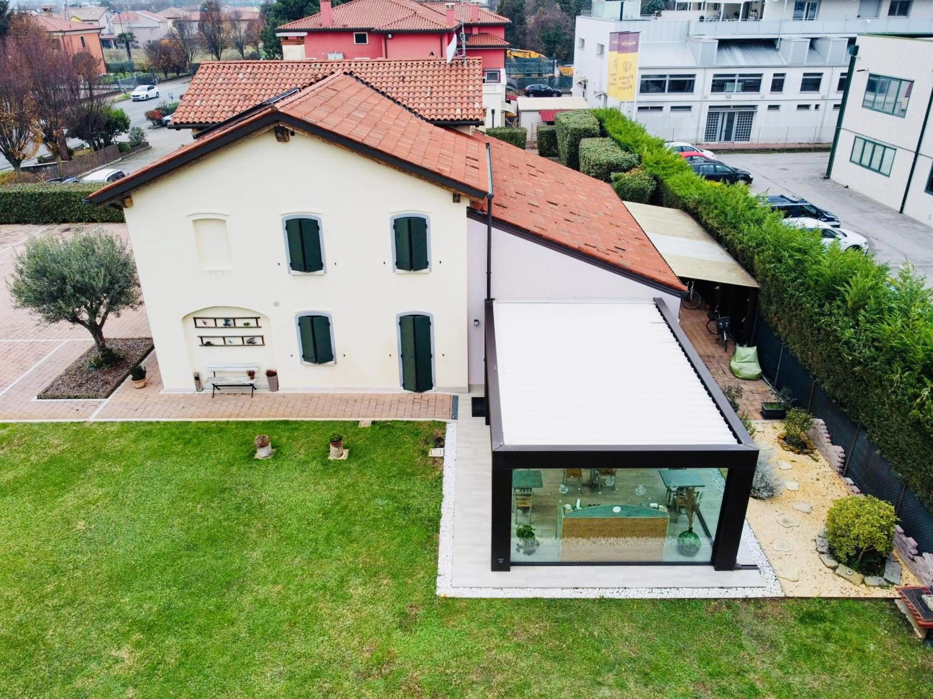 Property building in Villa Myosotis