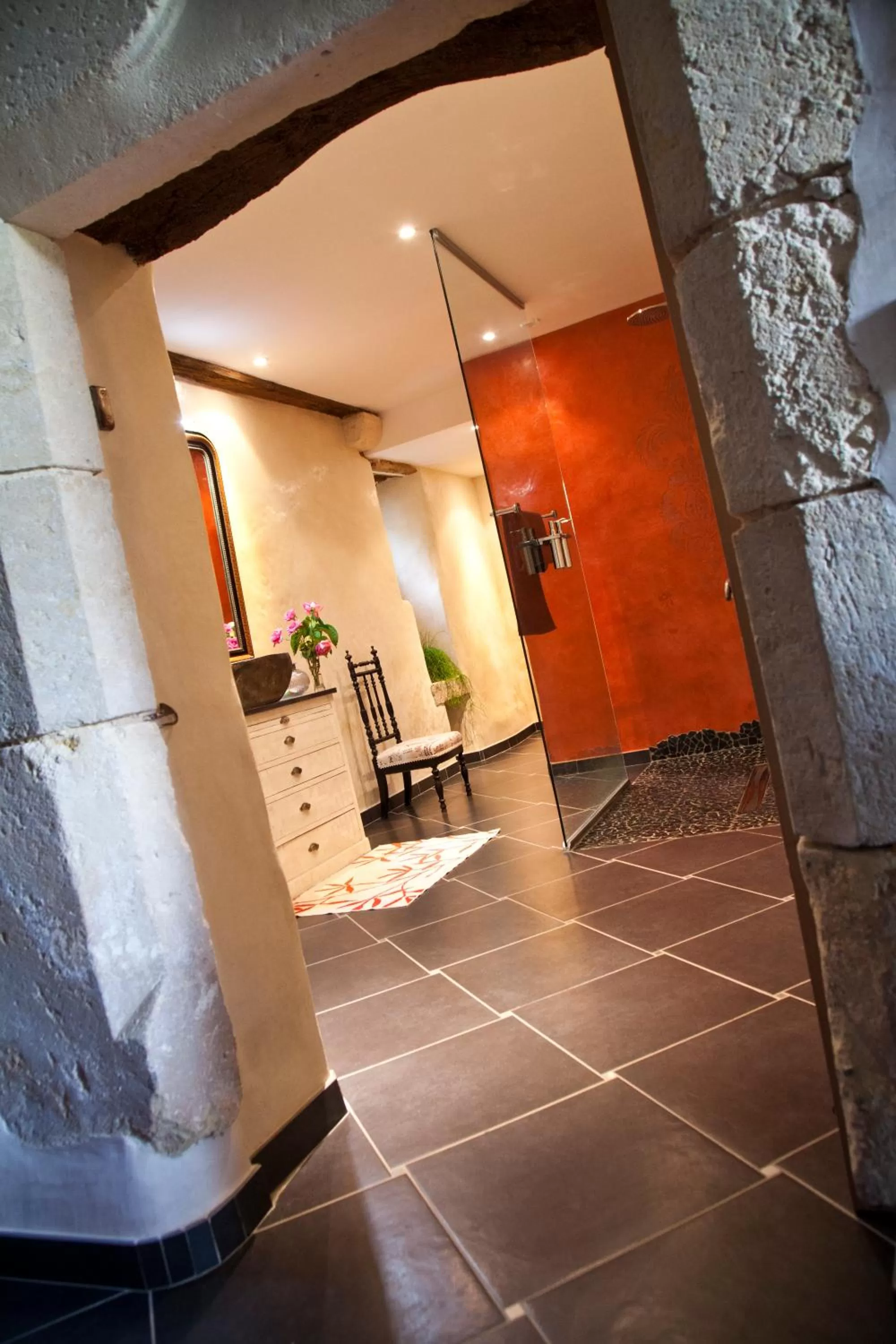 Bathroom in L'école des garçons