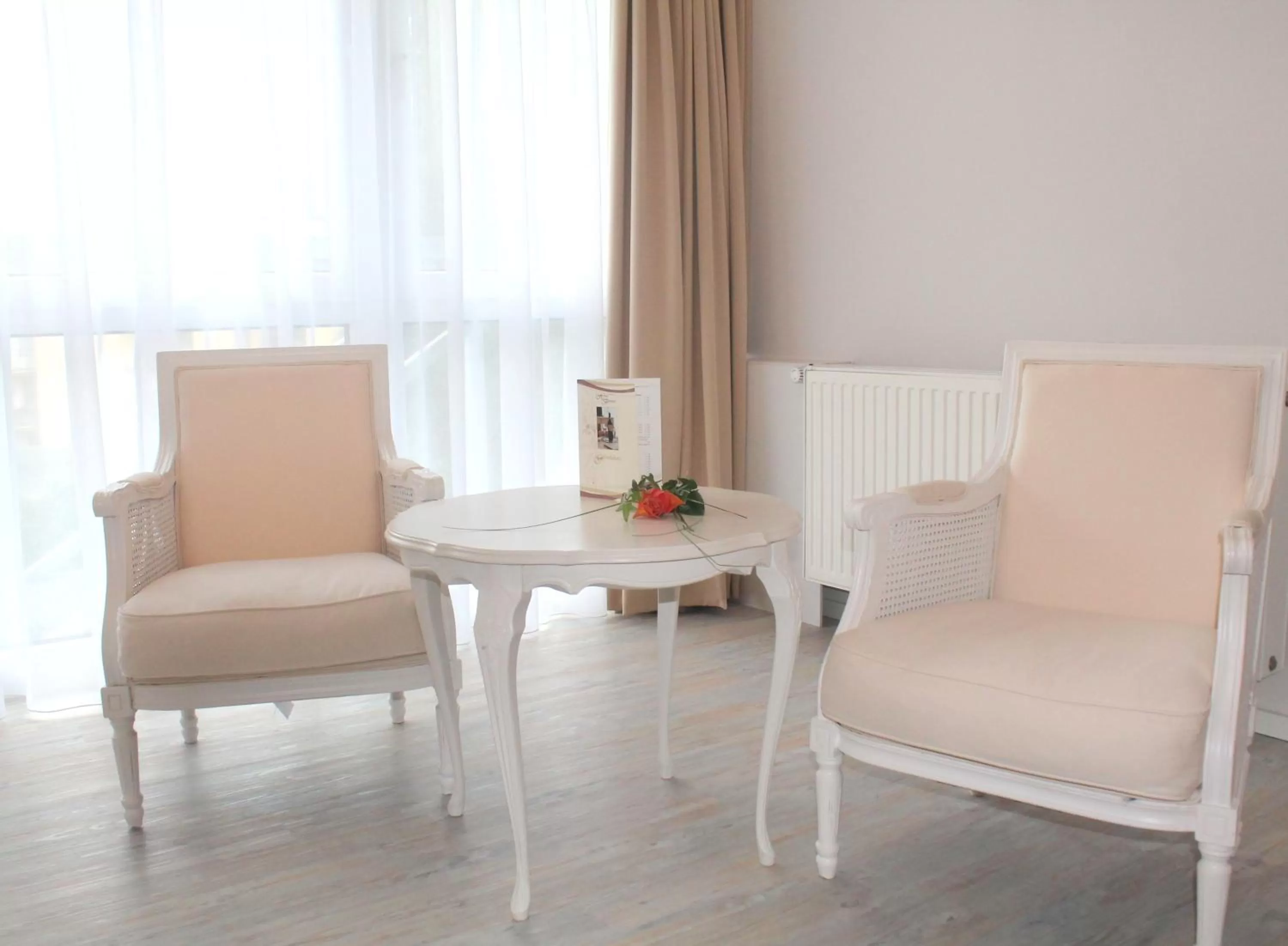 Seating area in Hotel Brenner