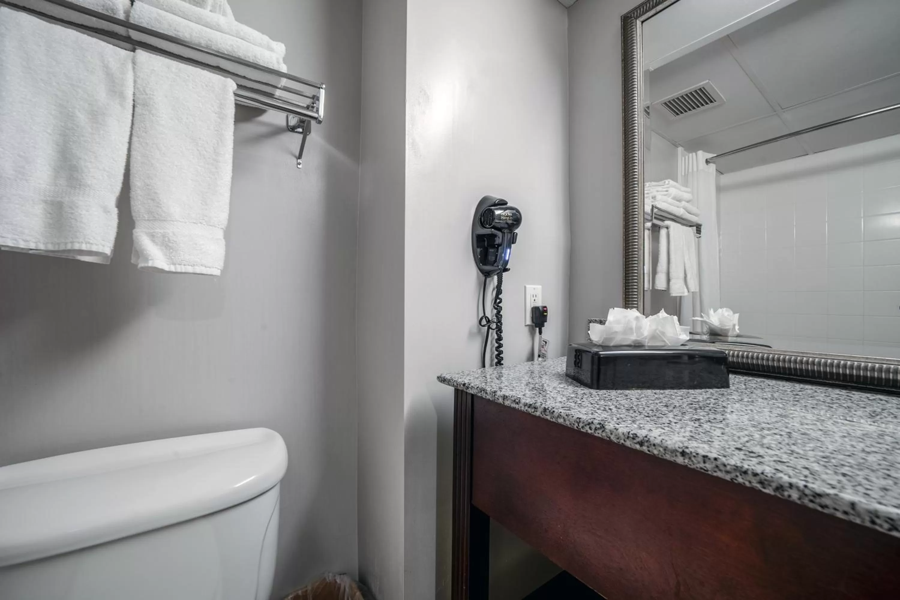 Bathroom in Country Inn & Suites by Radisson, Ontario at Ontario Mills, CA