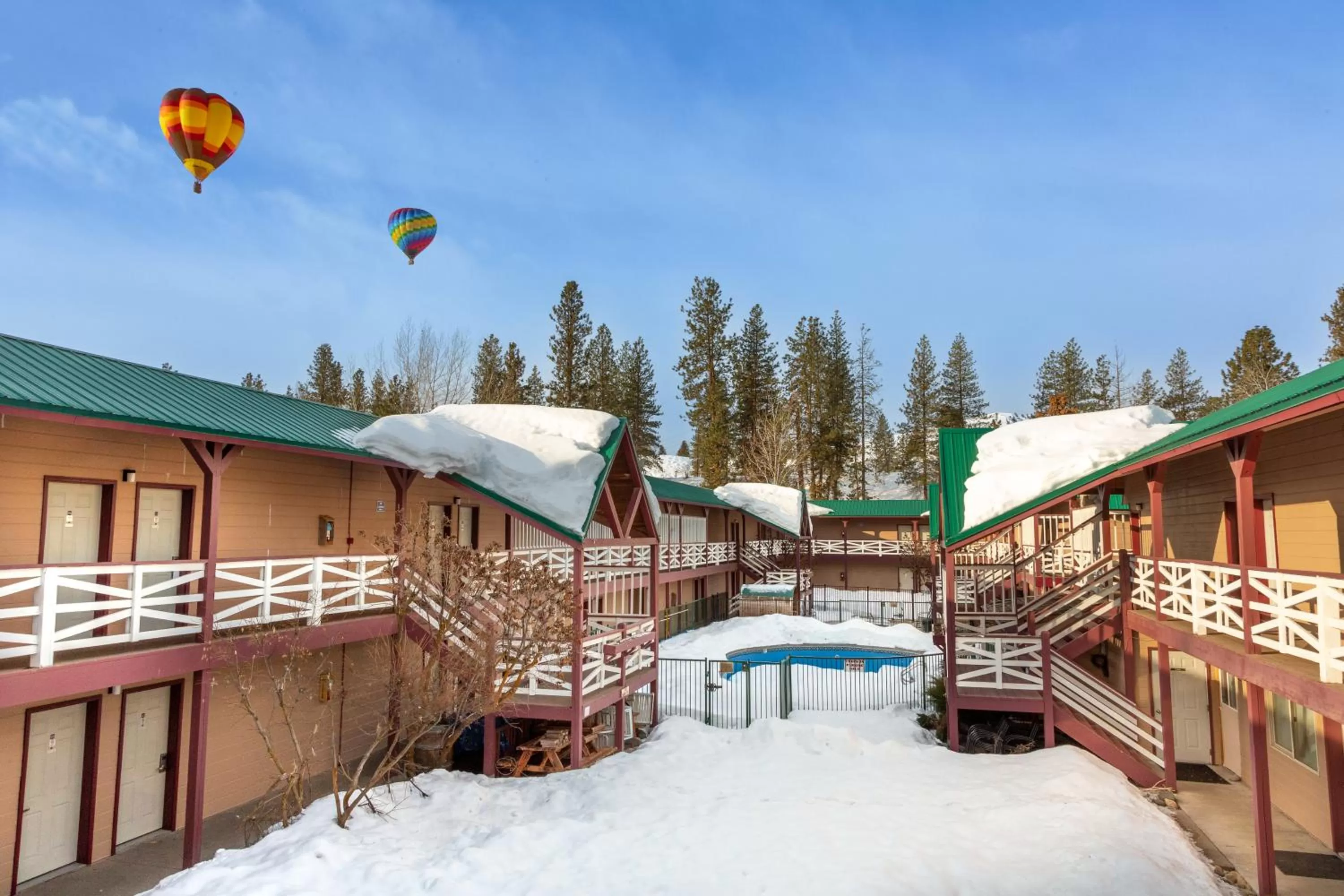 Property building in AbbyCreek Inn