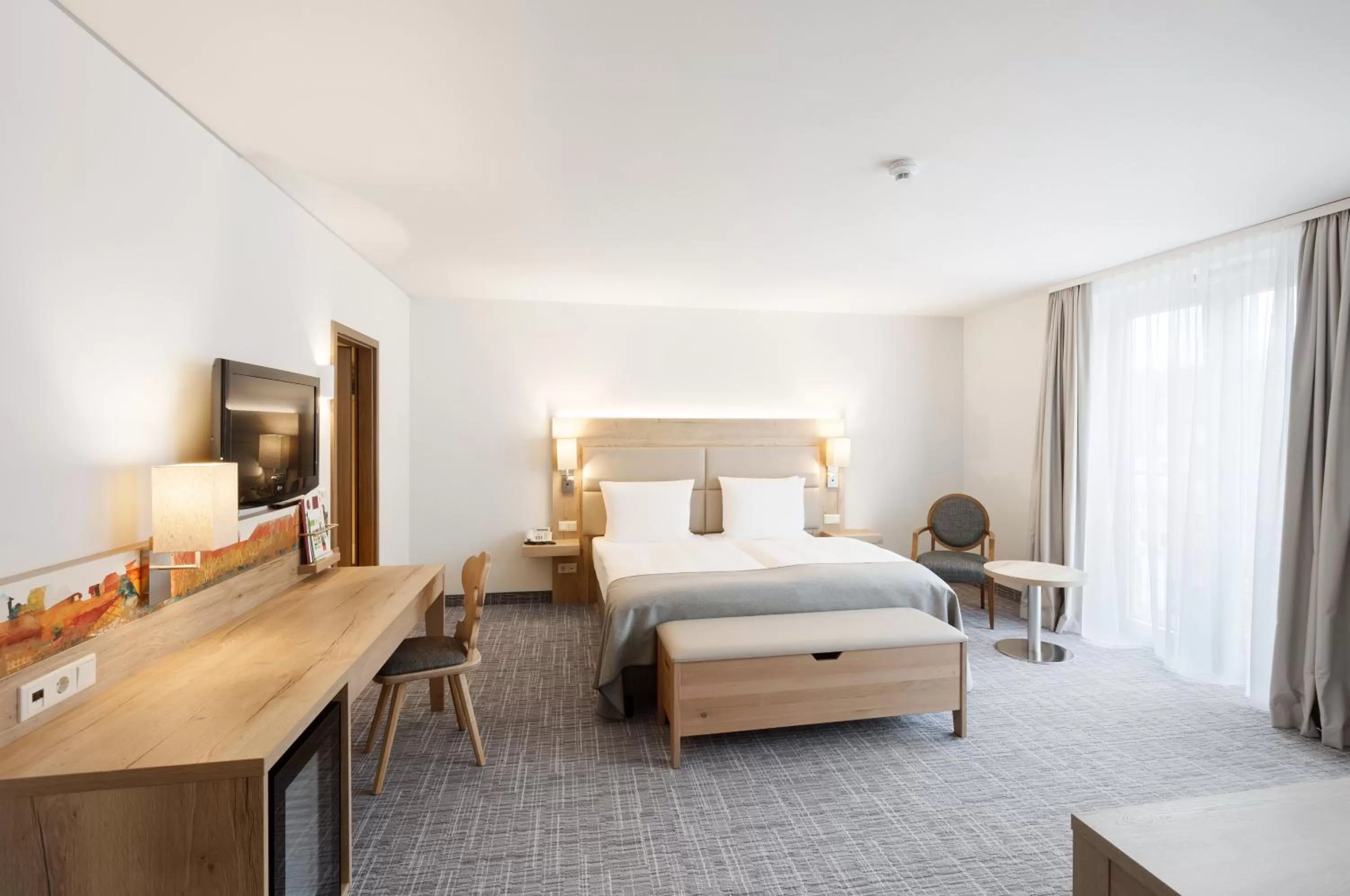 Photo of the whole room, Bed in Holiday Inn Nürnberg City Centre by IHG