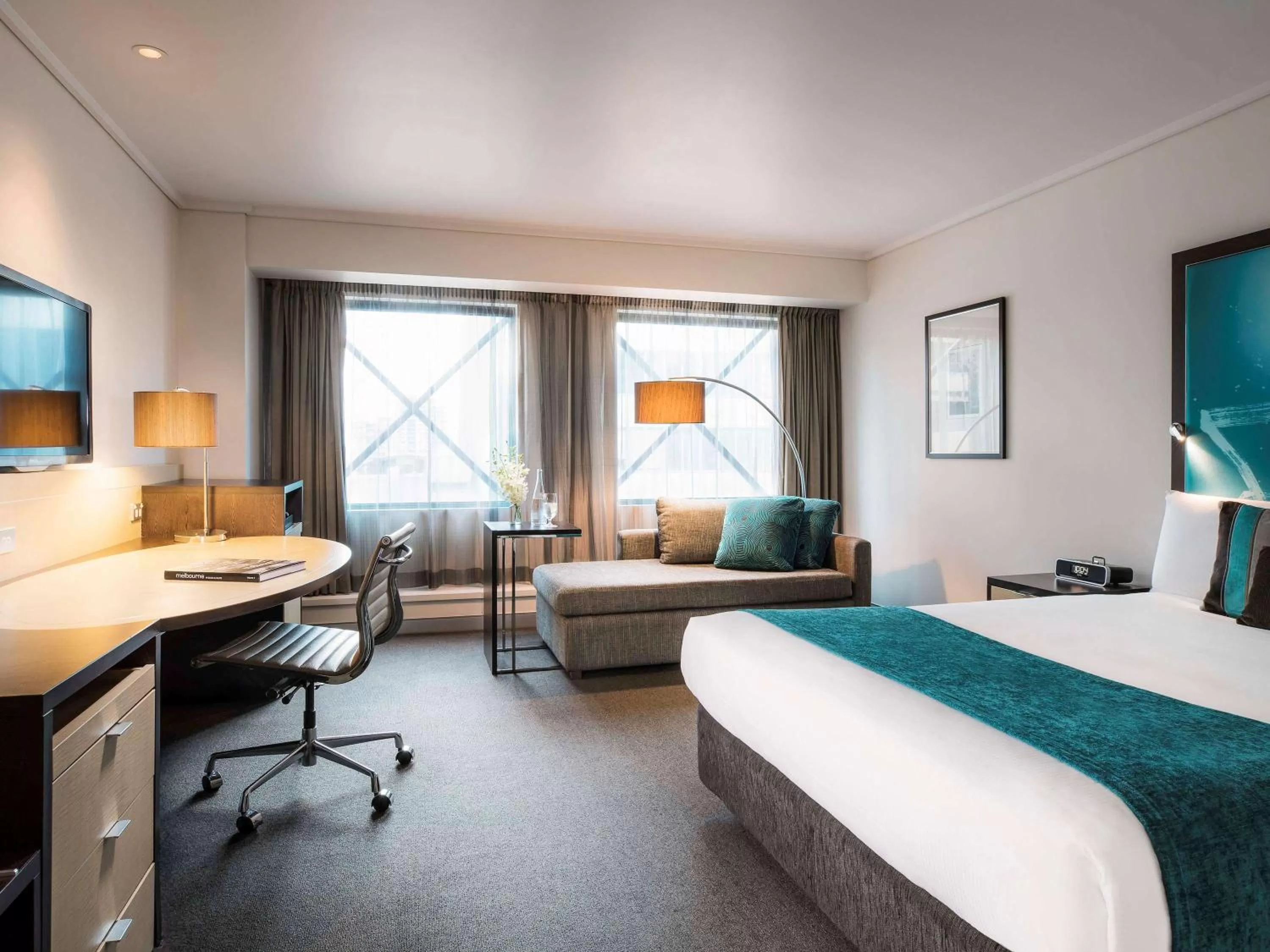 Photo of the whole room, Bed in Novotel Melbourne On Collins