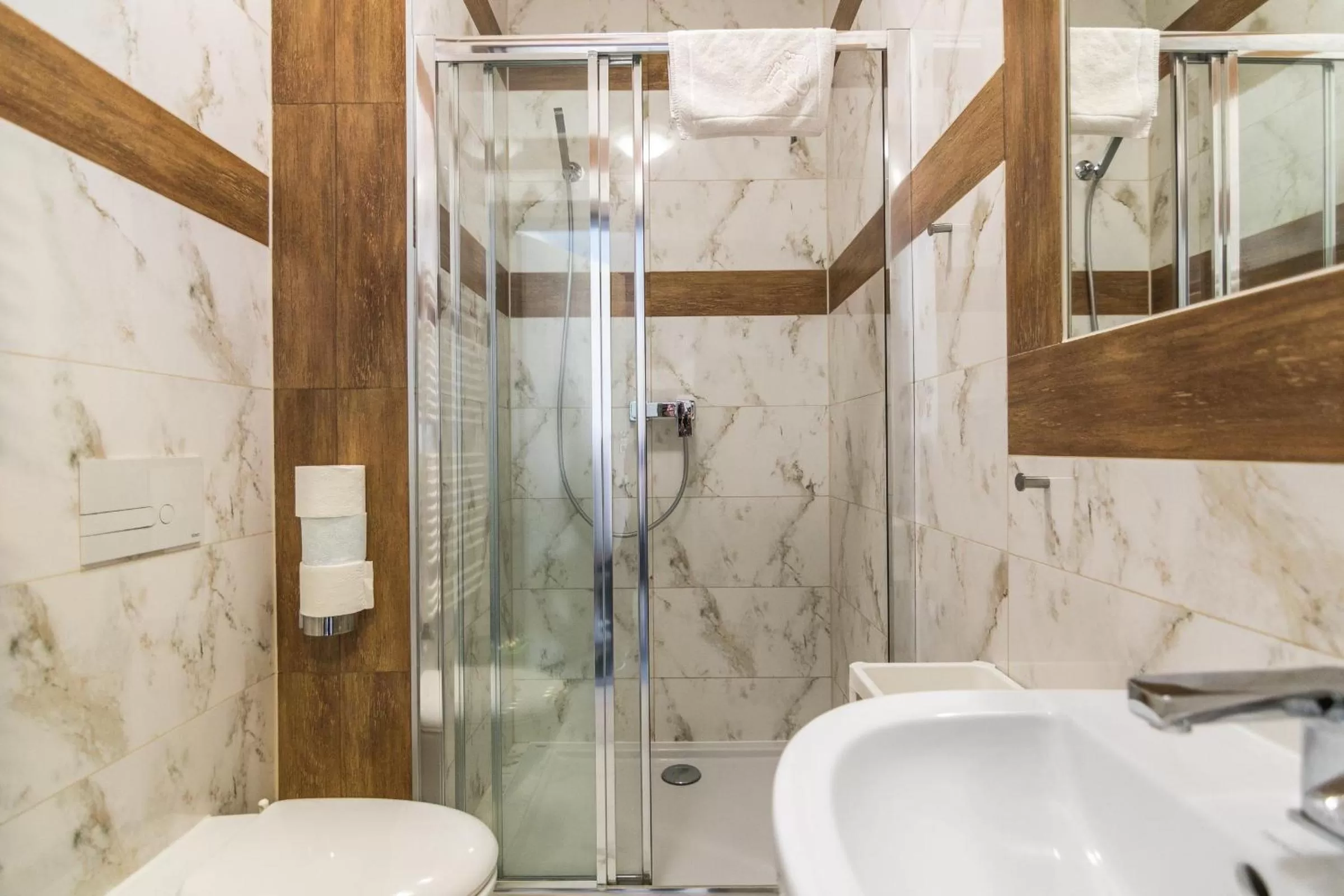 Bathroom in Resident Rene