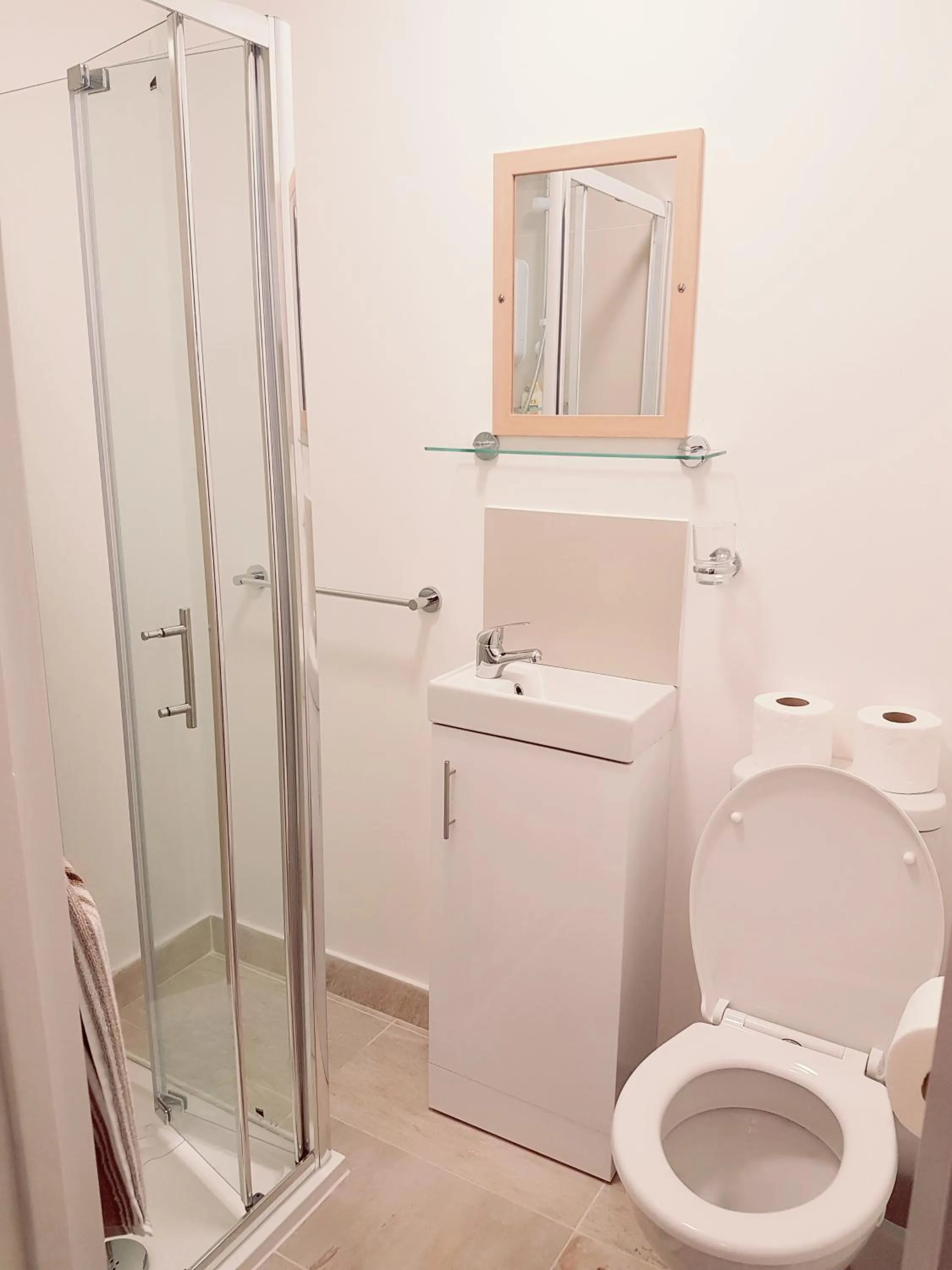 Bathroom in Kathleen House Plus