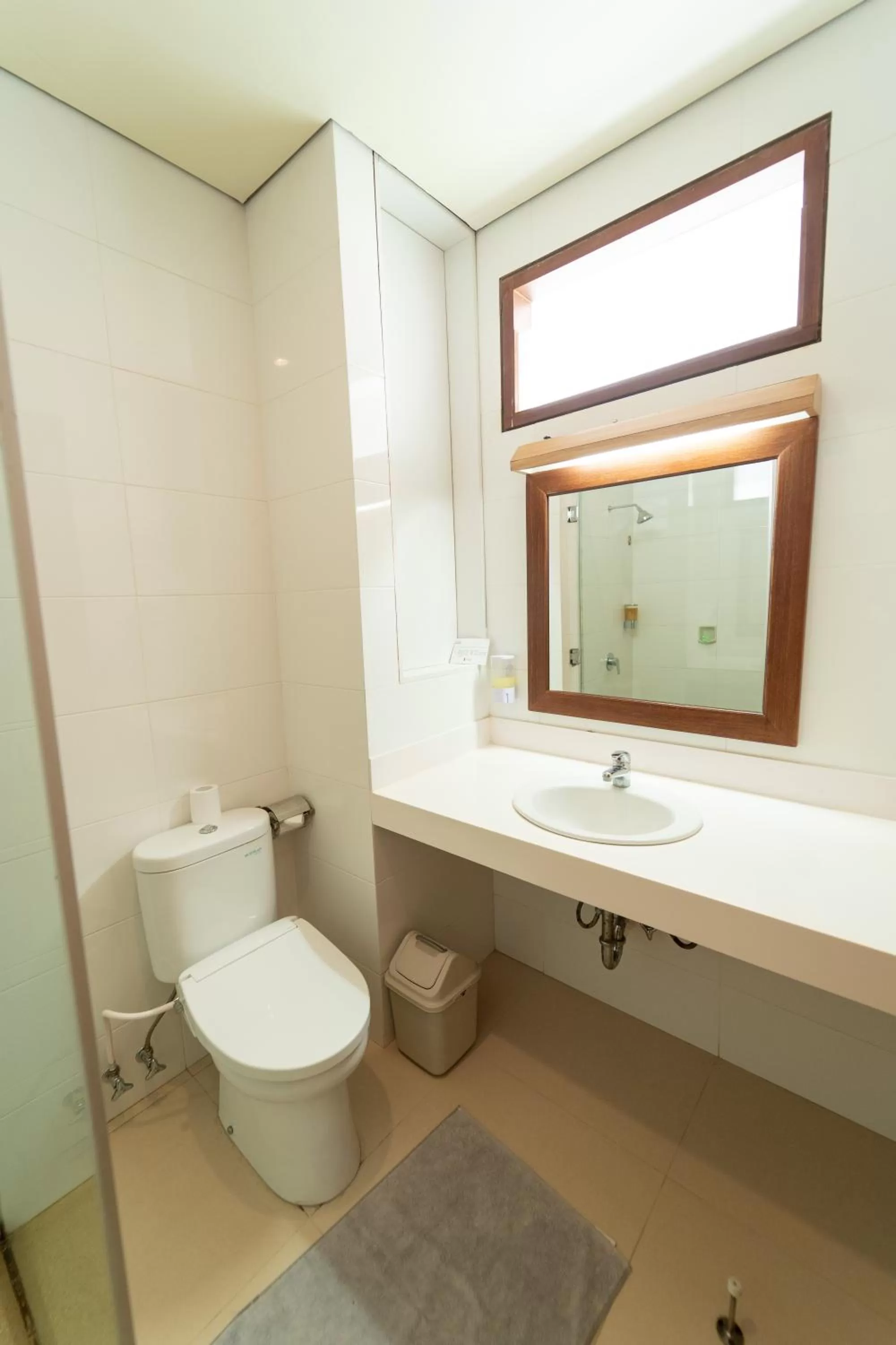 Bathroom in Komodo Lodge