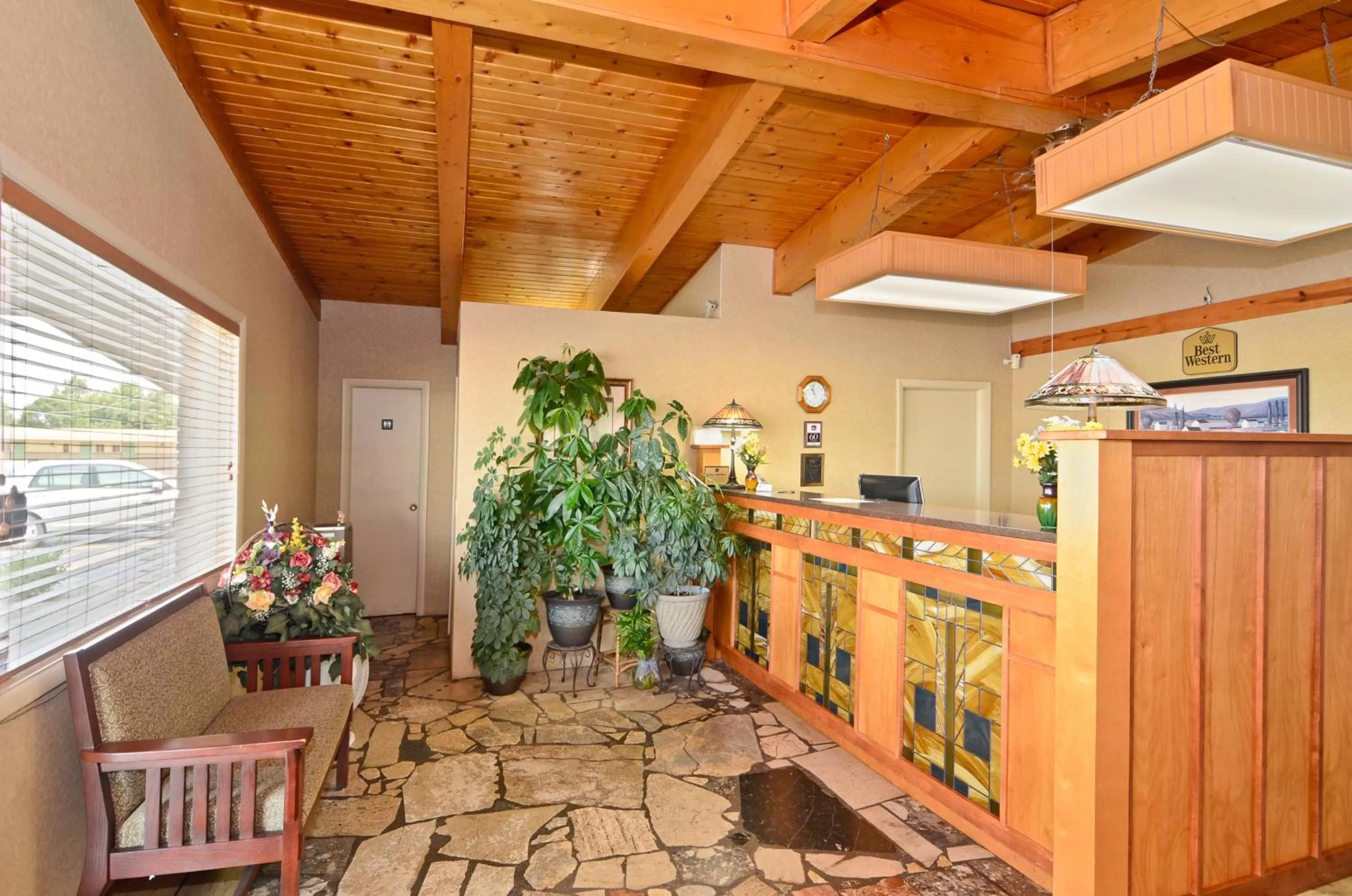 Americas Best Value Inn Iola