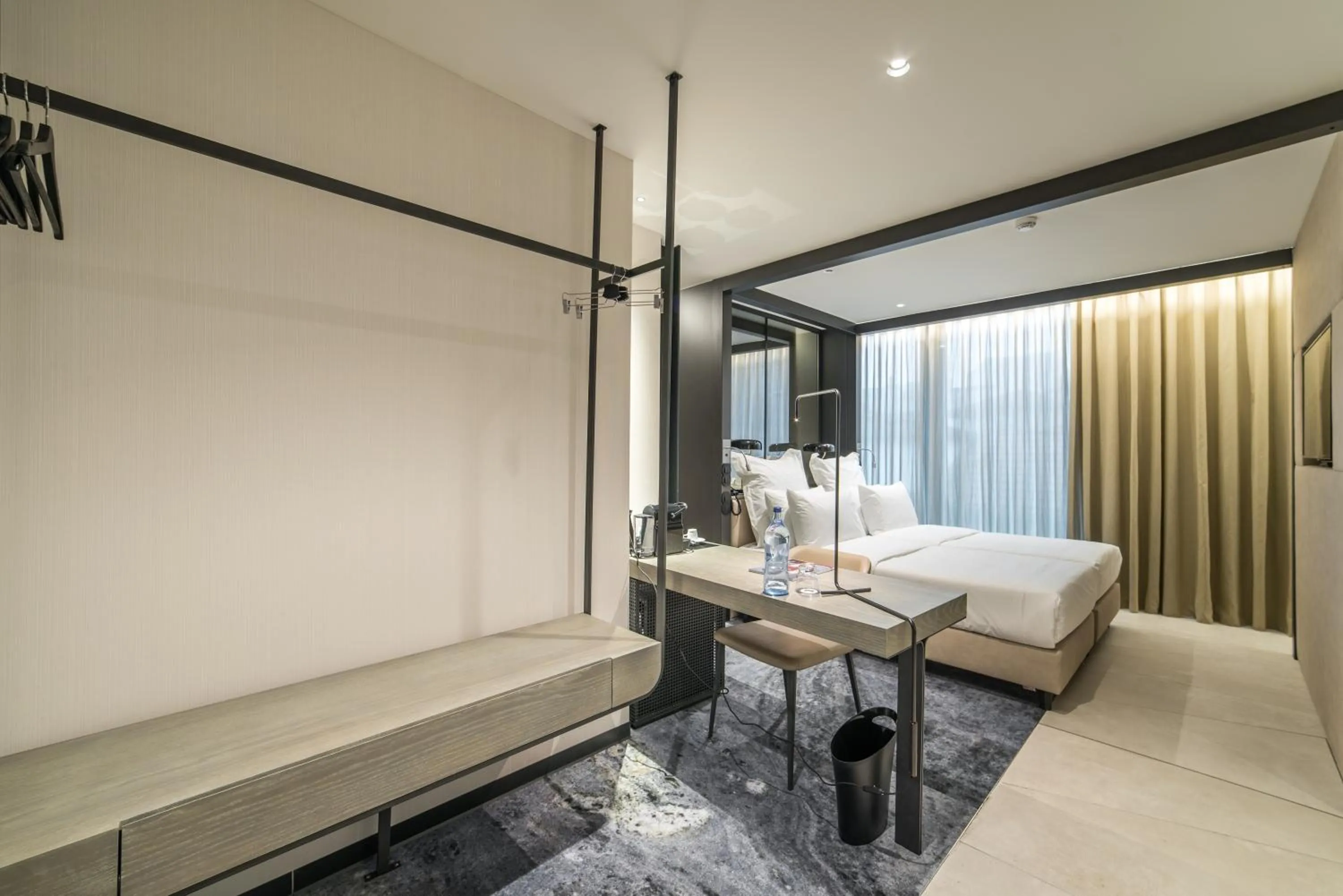 Bed in Porto Royal Bridges Hotel