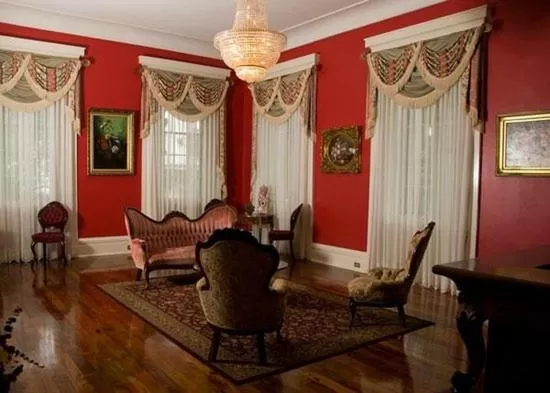 Lounge/Bar in Dansereau House