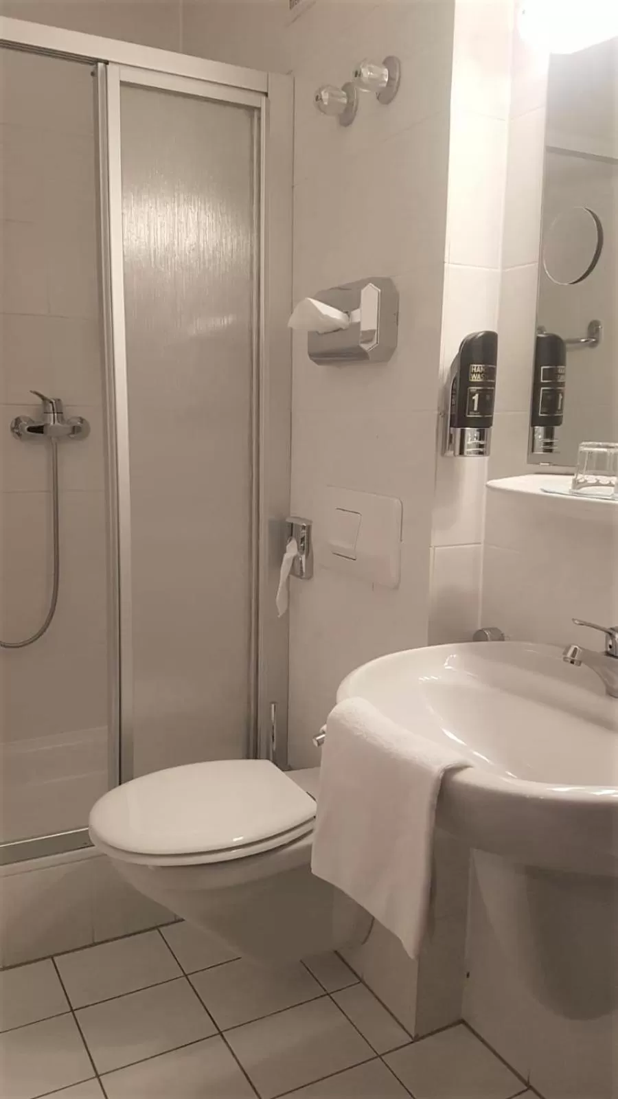 Bathroom in Hotel-Restaurant-Krone