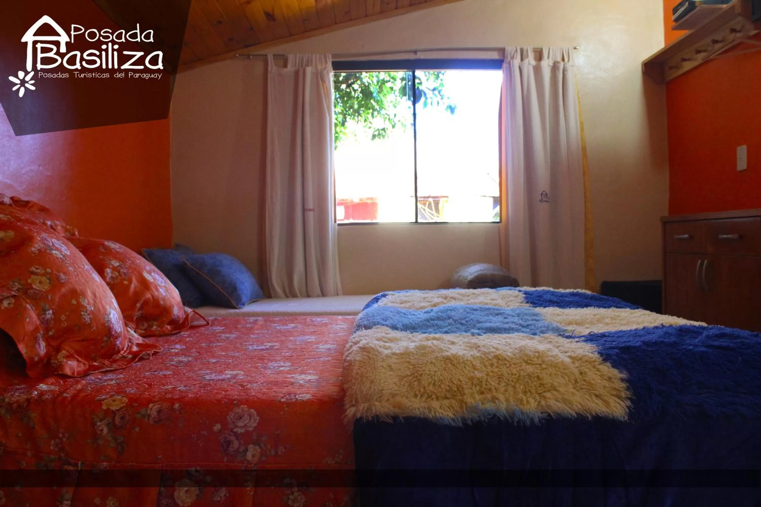 Bed in Posada Basiliza, Encarnación PY