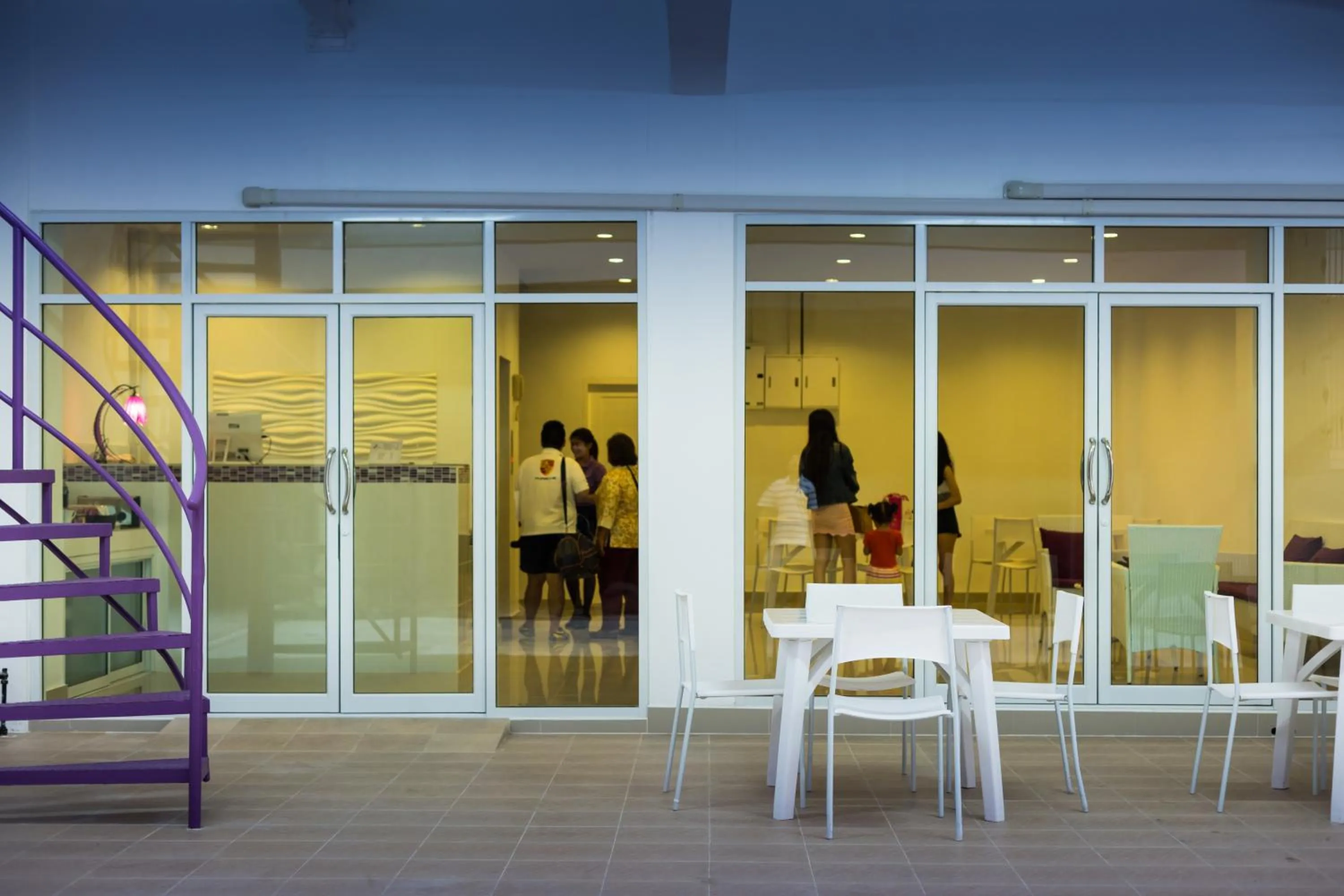 Area and facilities in Z by Zing