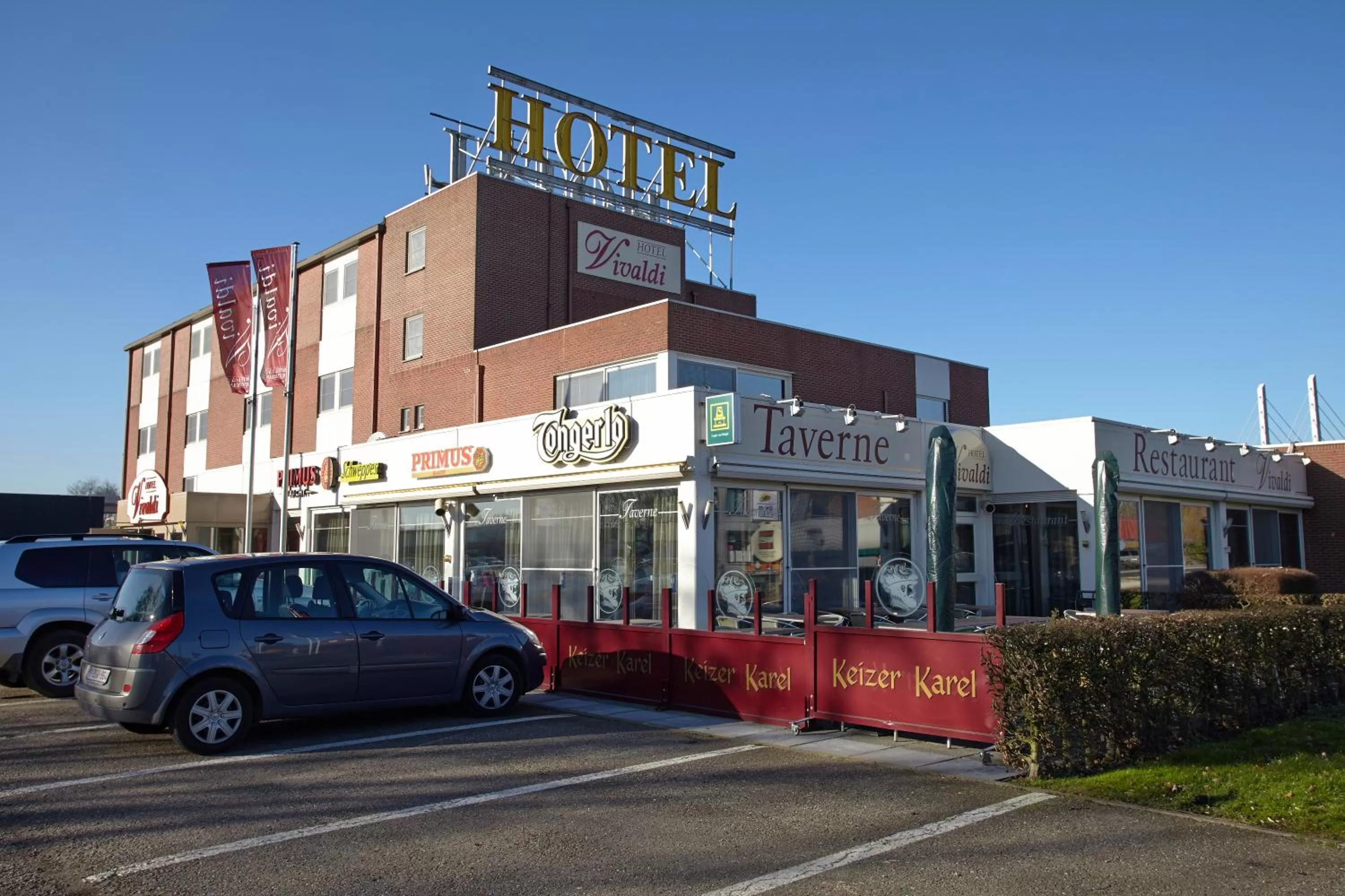 Facade/entrance in Vivaldi Hotel