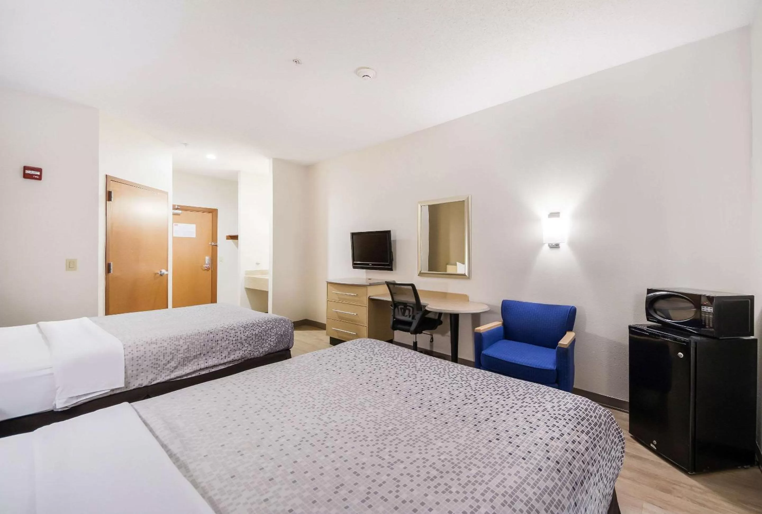 Photo of the whole room in Econo Lodge Laredo