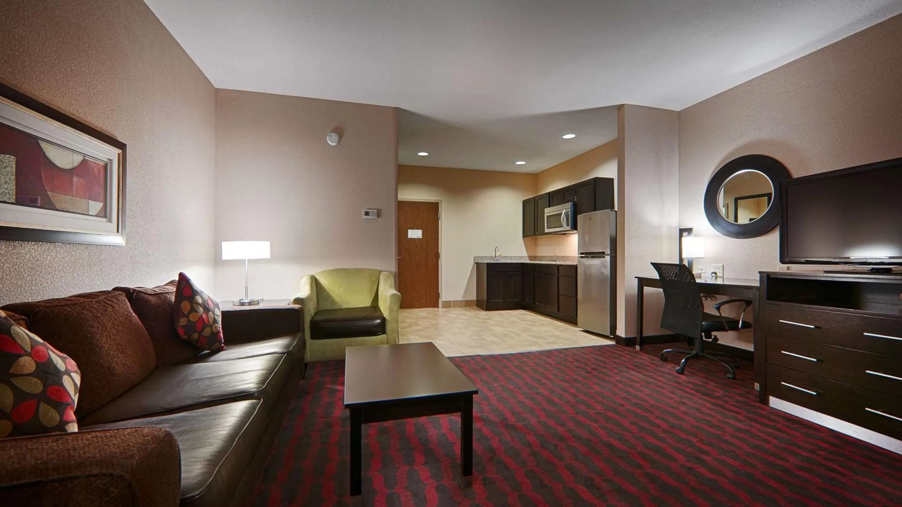 Photo of the whole room, Bed in Best Western Plus Cushing Inn & Suites