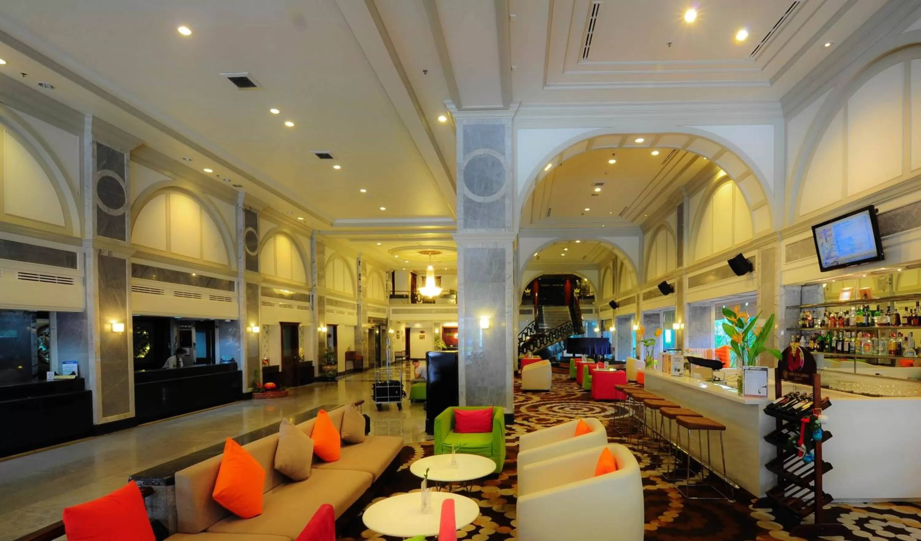 Lobby or reception in Patong Resort Hotel - SHA Extra Plus