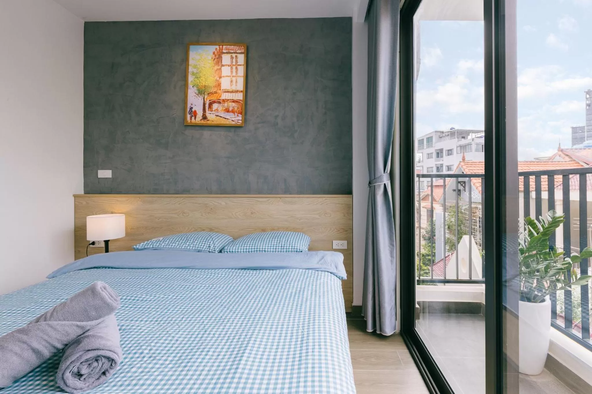 Bed in LUCK APART 8 - Hanoi Westlake Balcony Studio