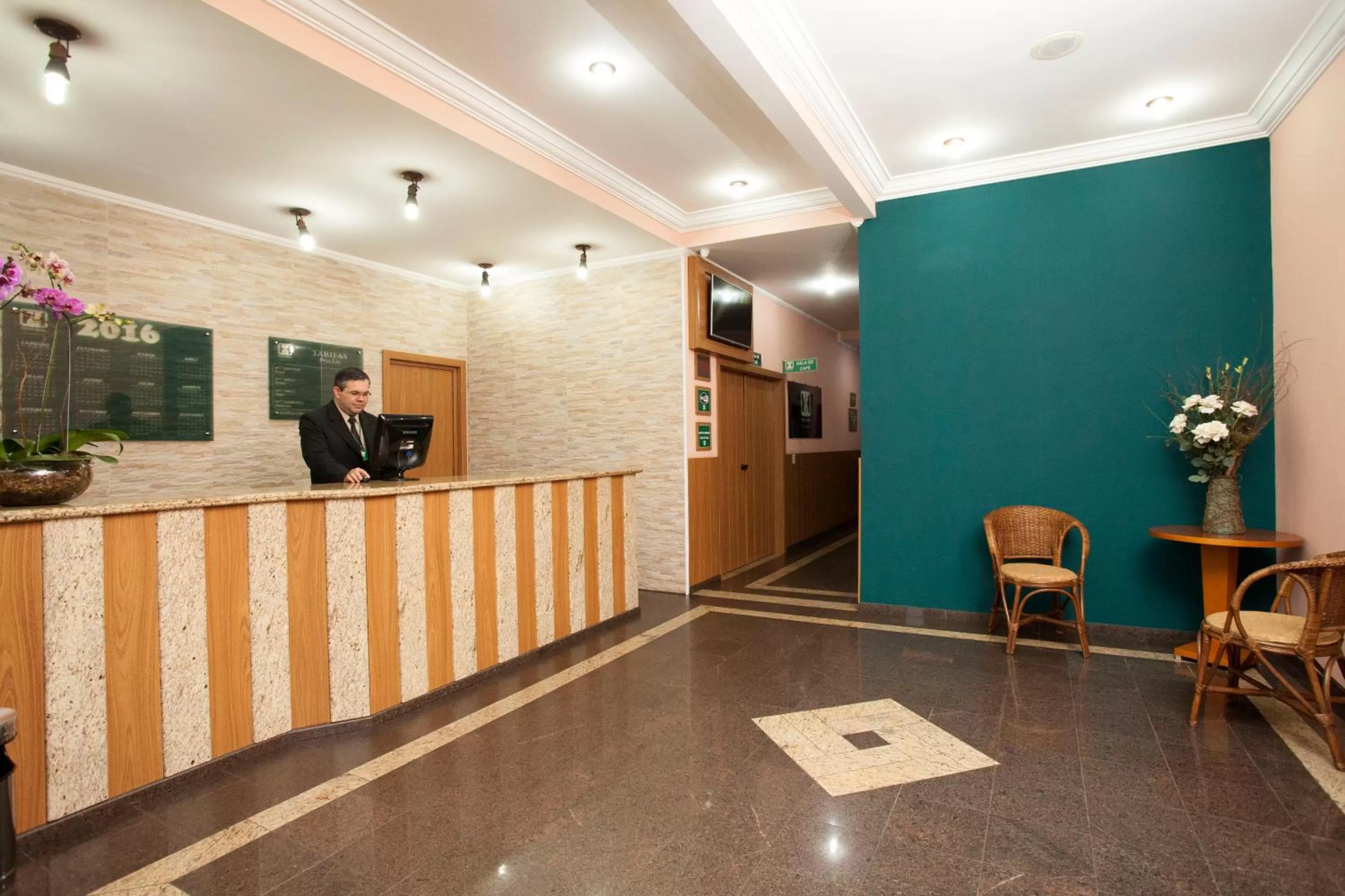 Lobby or reception in Indaiá Hotel Residence