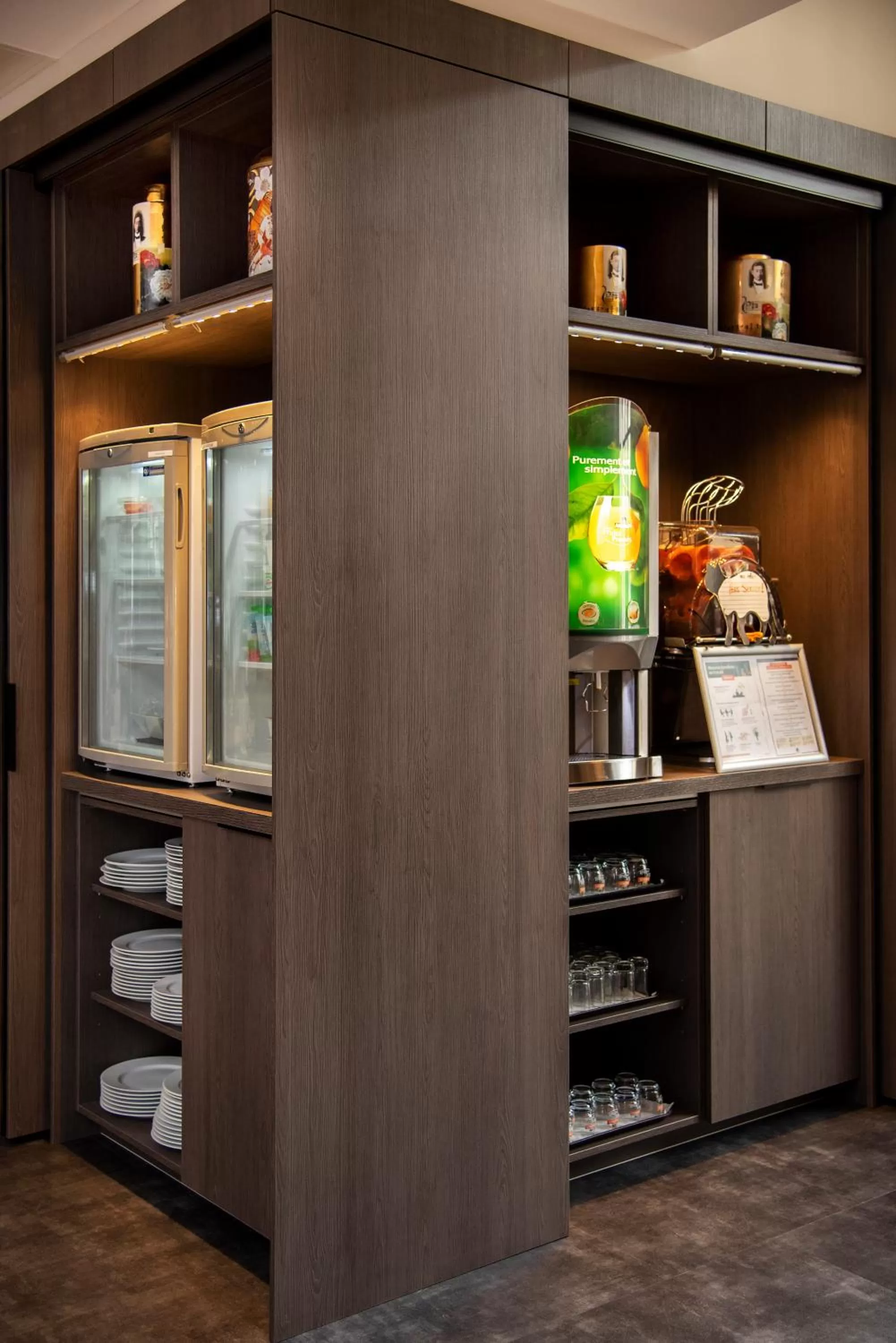 Continental breakfast in Best Western Plus Hôtel Colbert