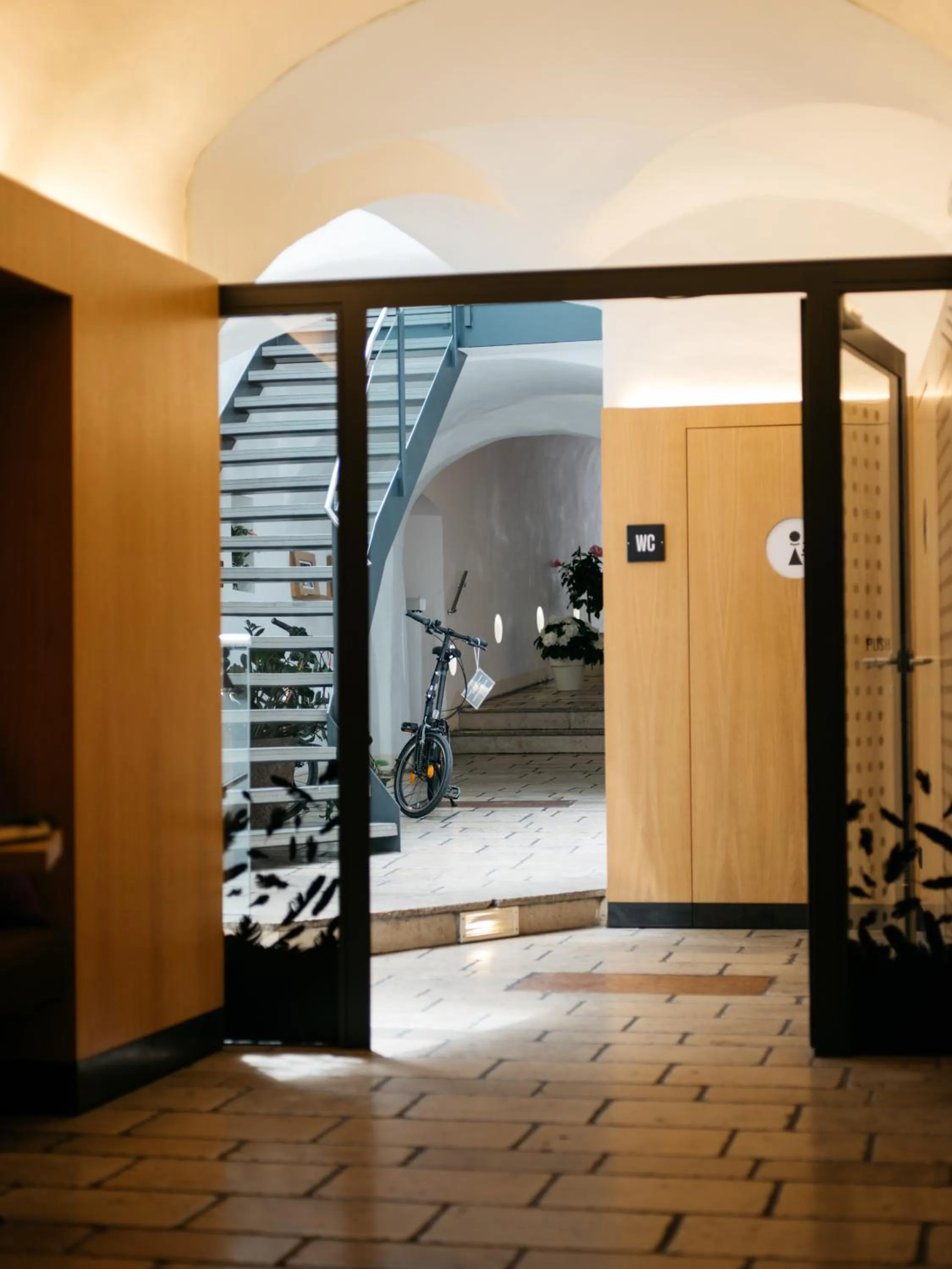 Lobby or reception in artHotel Blaue Gans