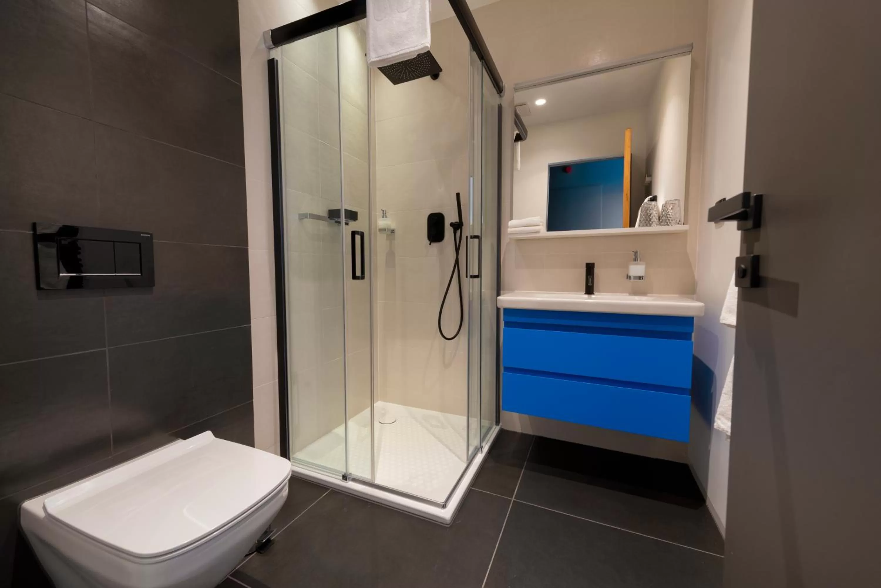 Bathroom in Donautica Hotel & Restaurant