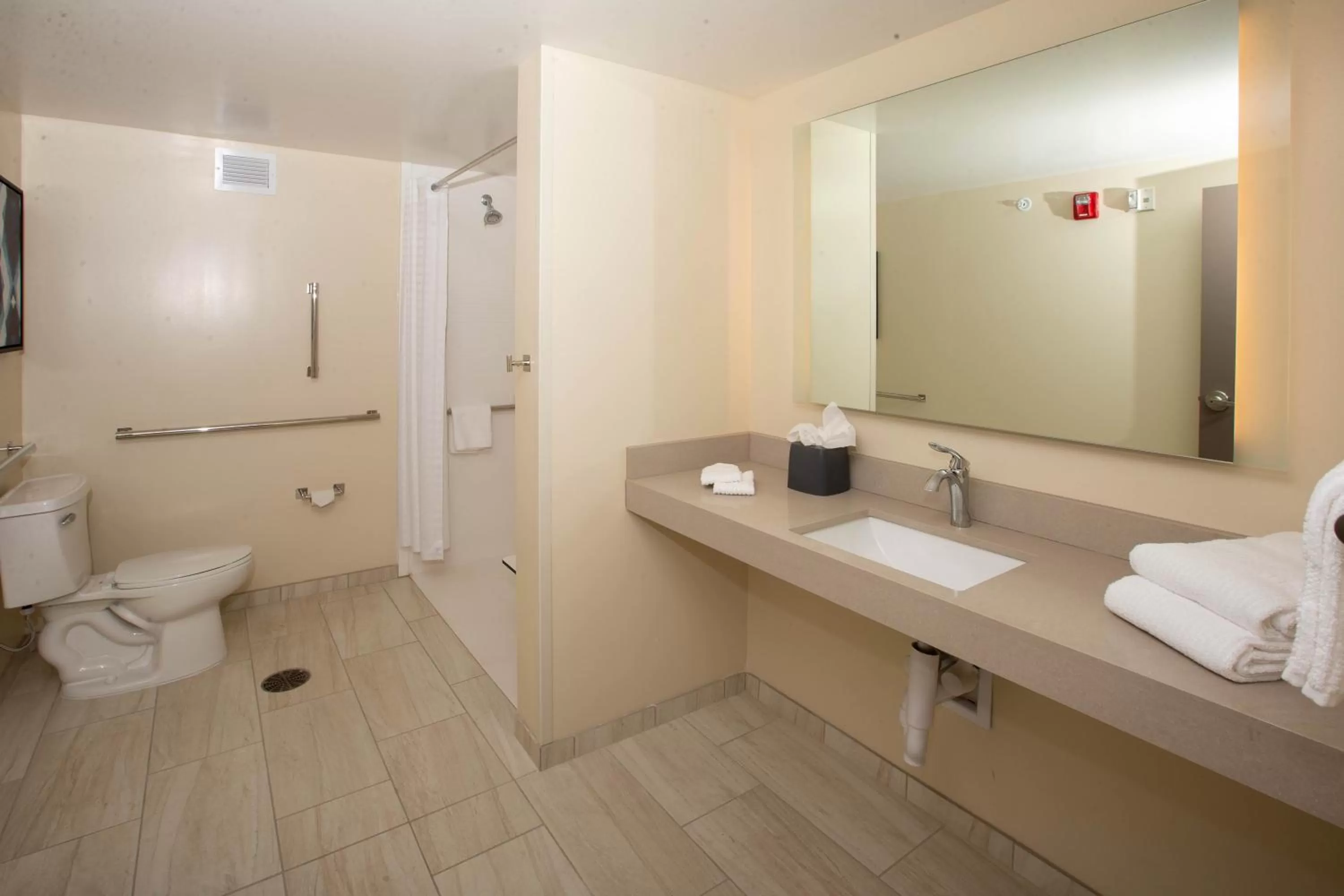 Bathroom in Candlewood Suites - Cleveland South - Independence by IHG