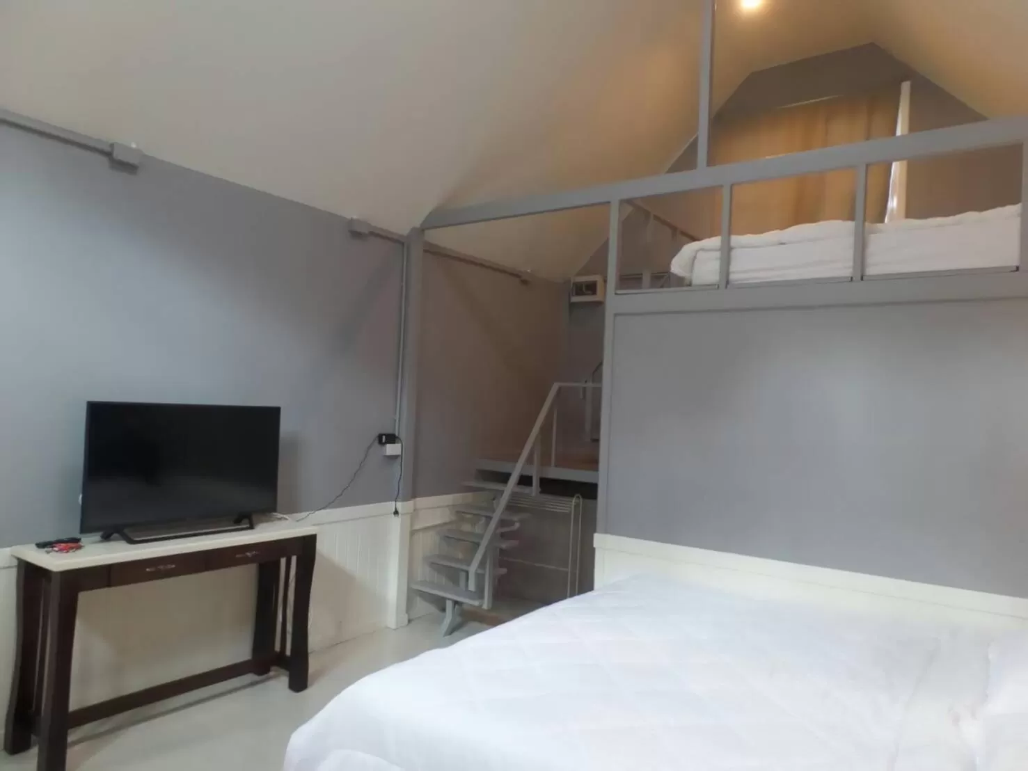 Shower, Bed in Baan JaoKorKluay บ้านเจ้ากอกล้วย