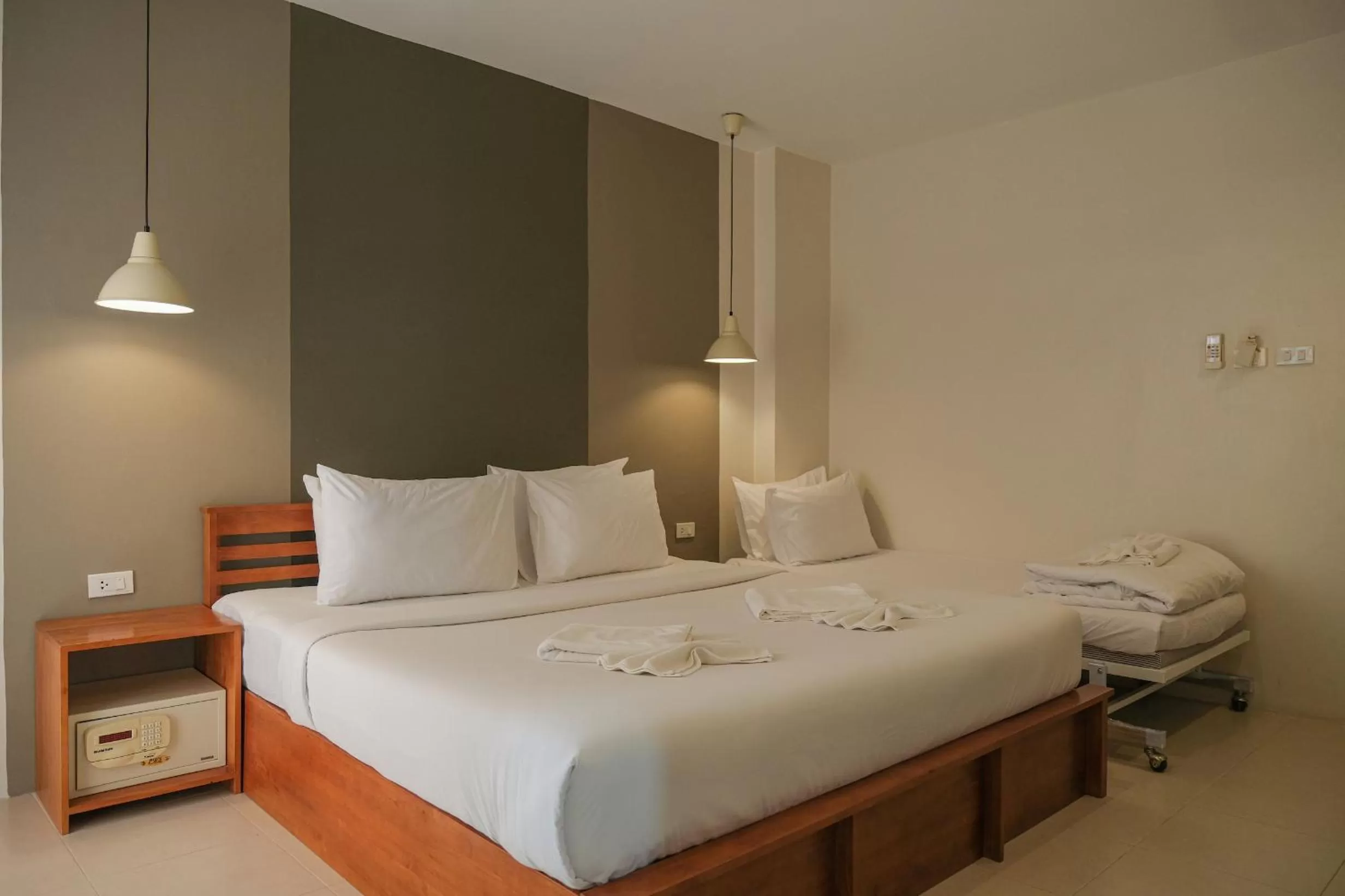 Bed in Krabi Pitta House