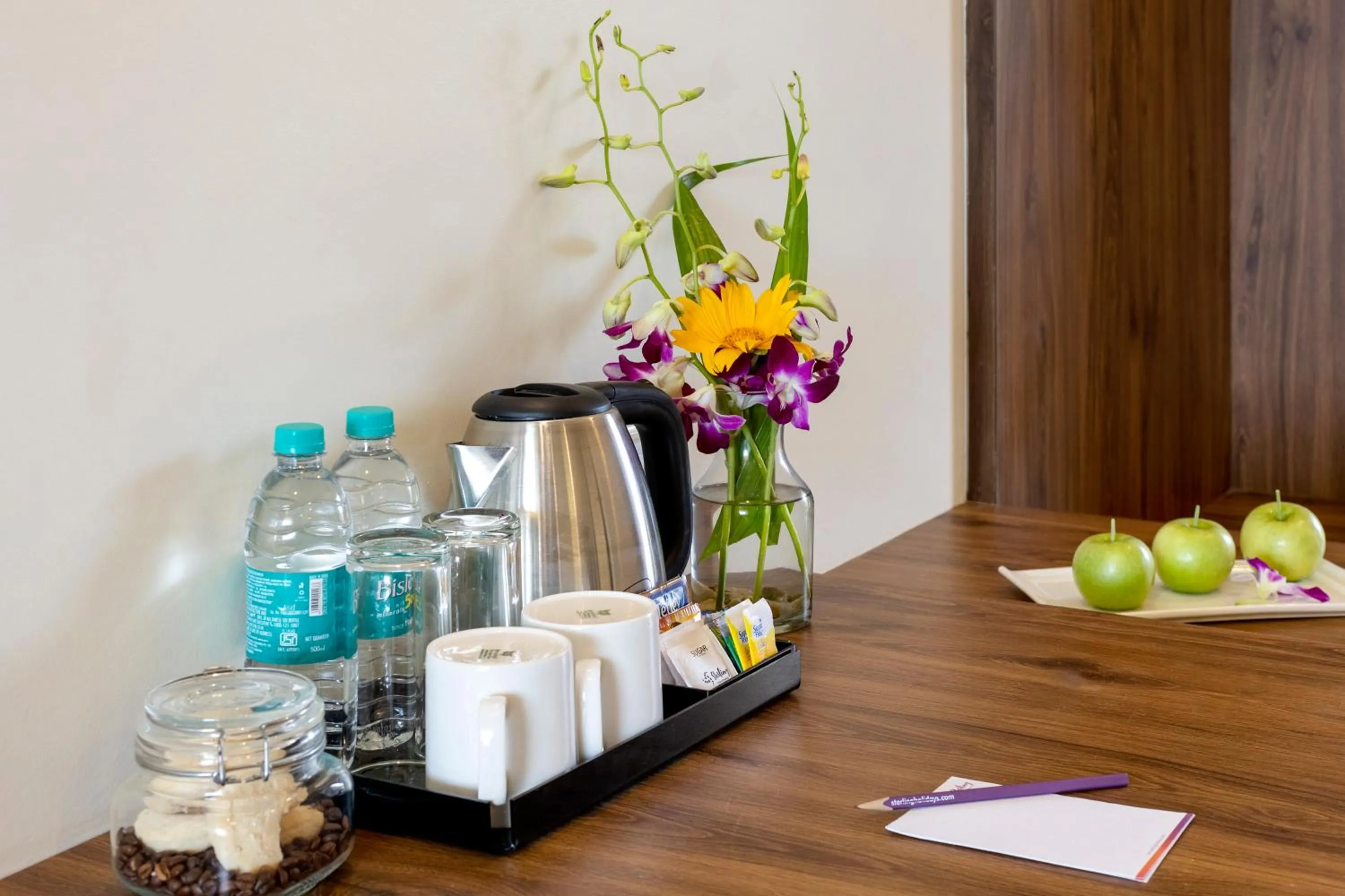 Guests in Sterling Karwar