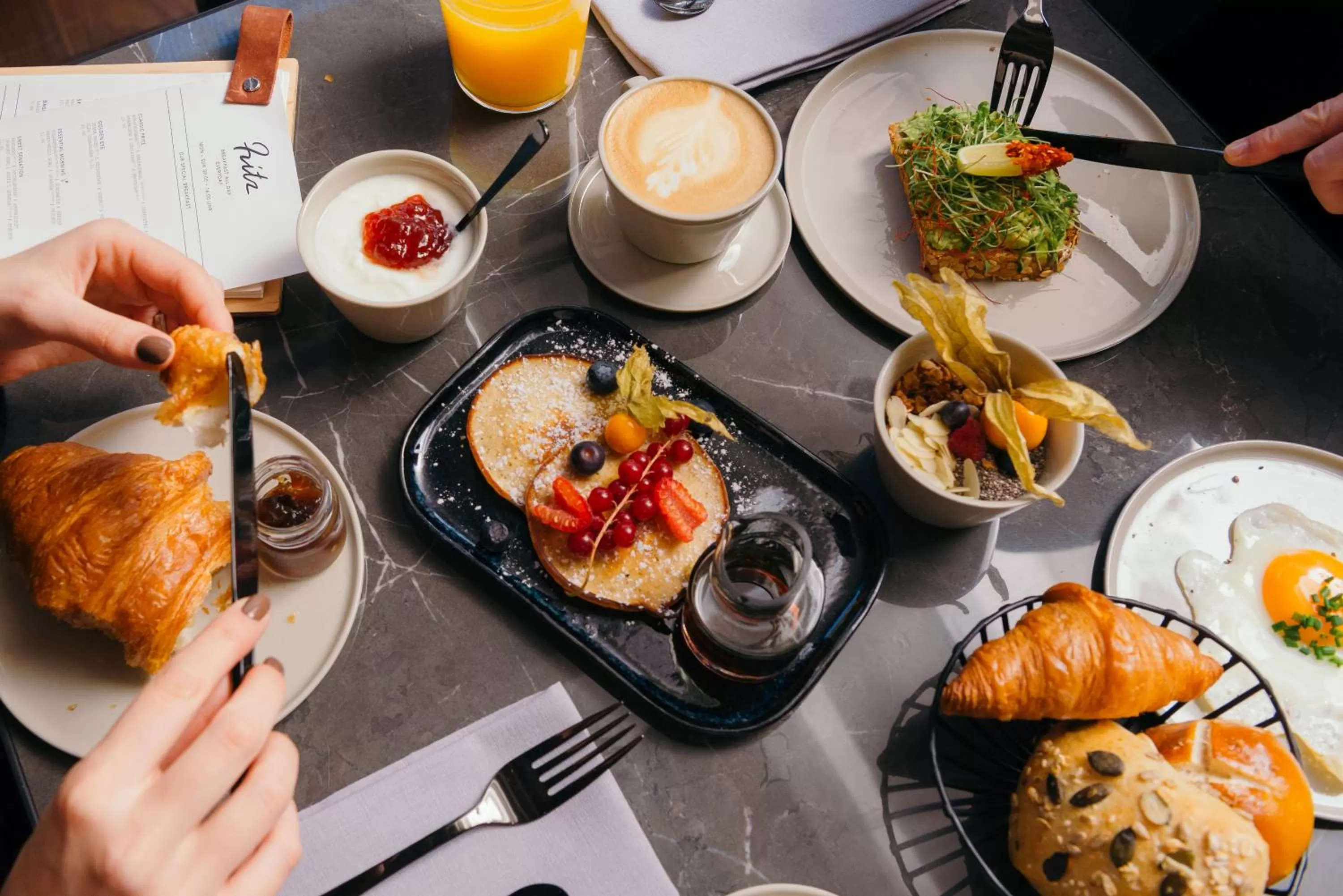 Coffee/tea facilities in EmiLu Design Hotel
