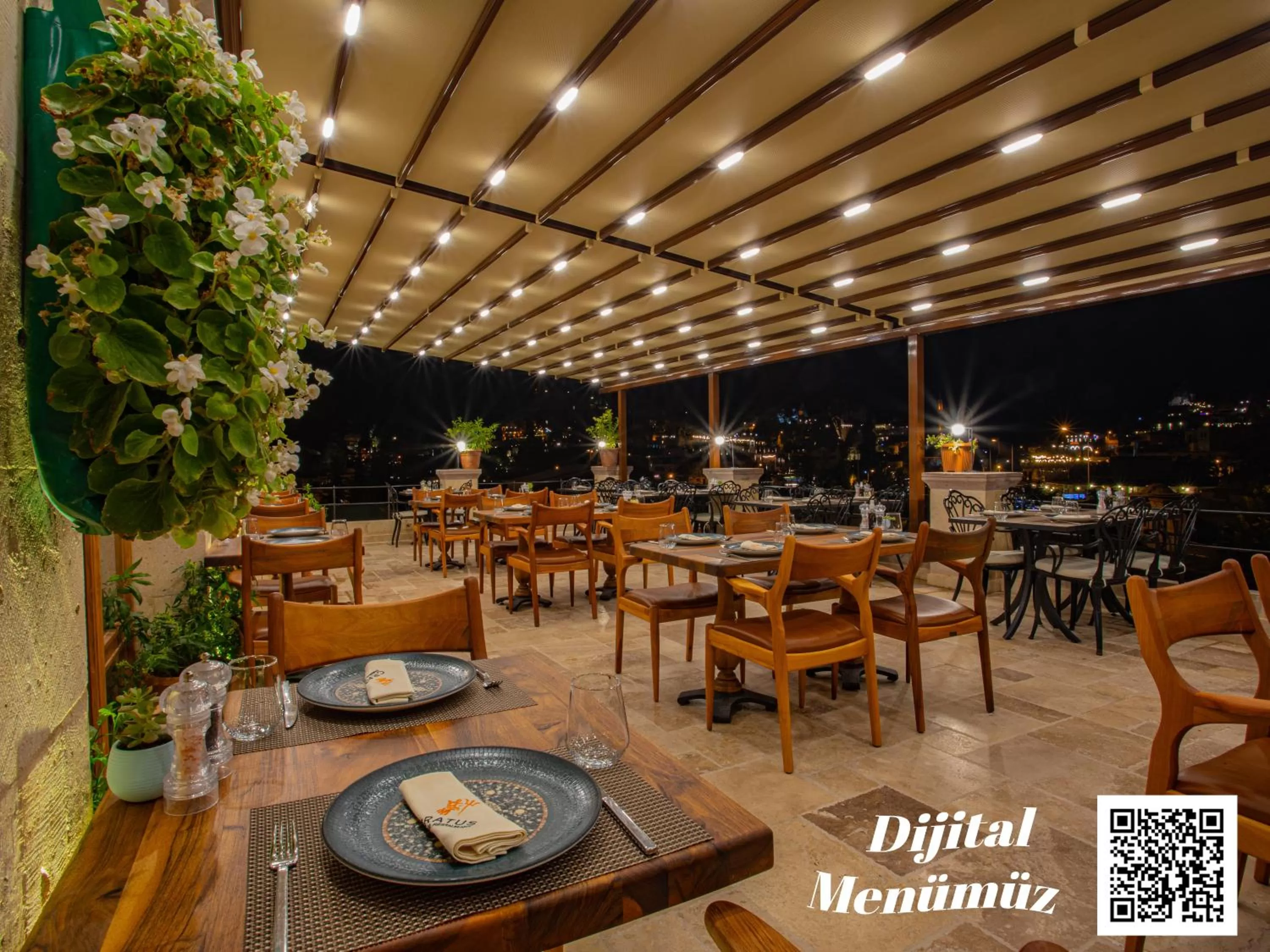 Restaurant/places to eat in Cratus Stone Palace