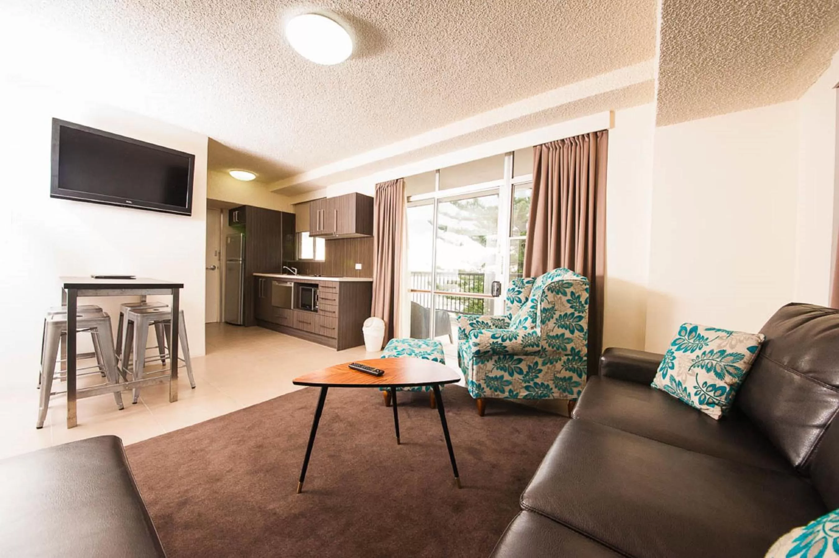 Kitchen or kitchenette in El Motor Inn