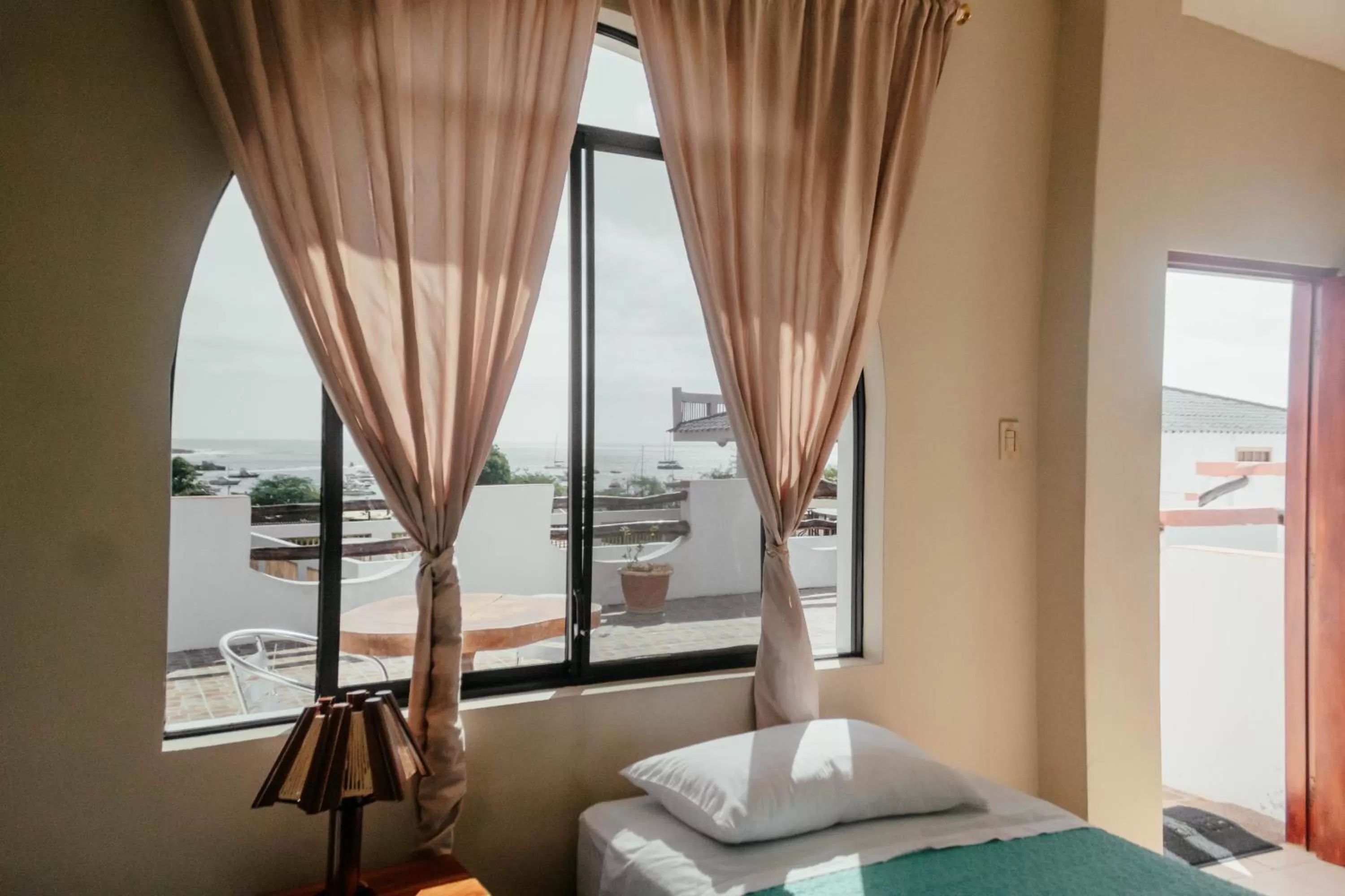 View (from property/room), Bed in Casa de Nelly