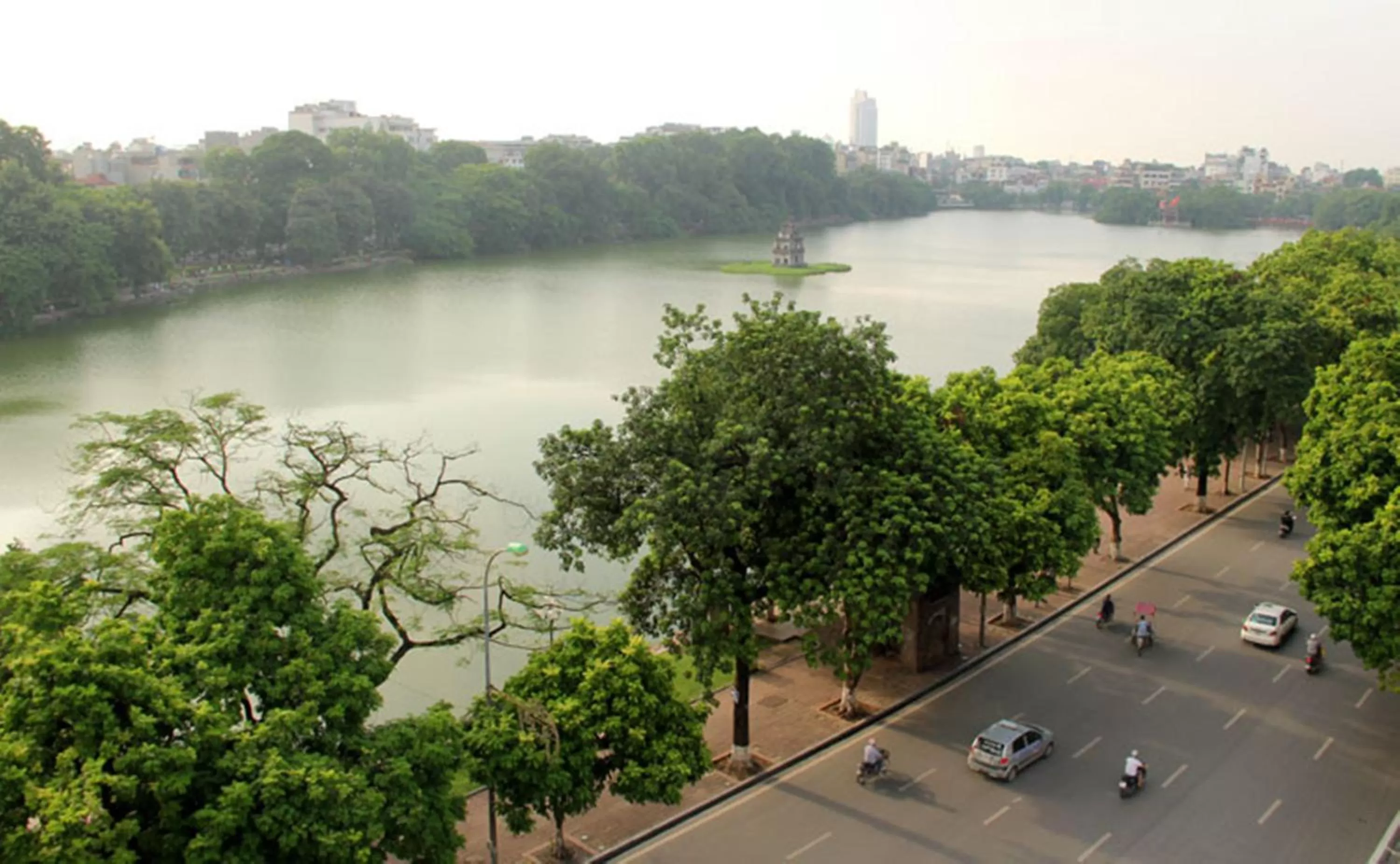 Lake view in Hanoi House Hotel & Travel