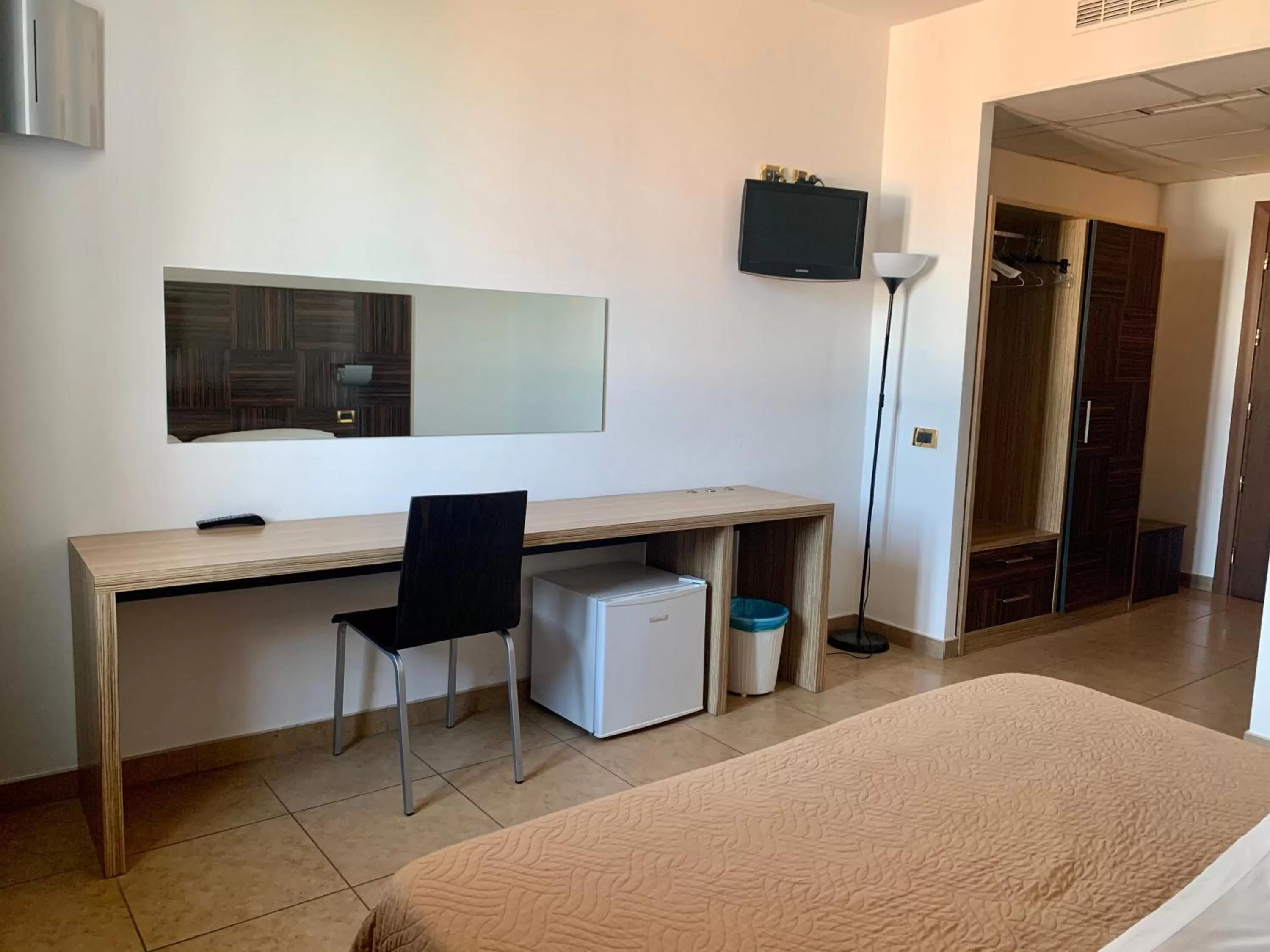 Bed in Hotel Riverside