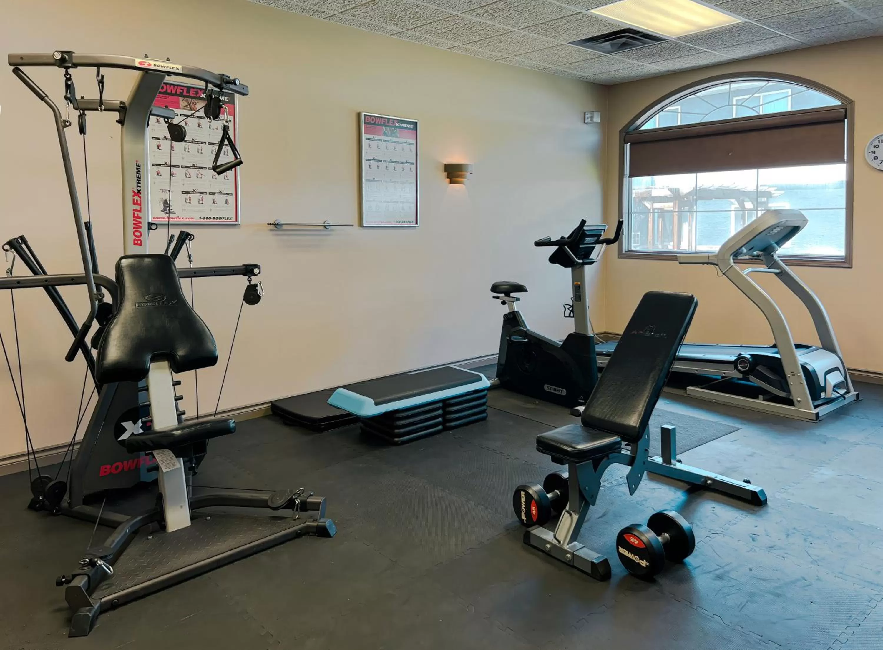 Fitness centre/facilities in Coast Swift Current Hotel