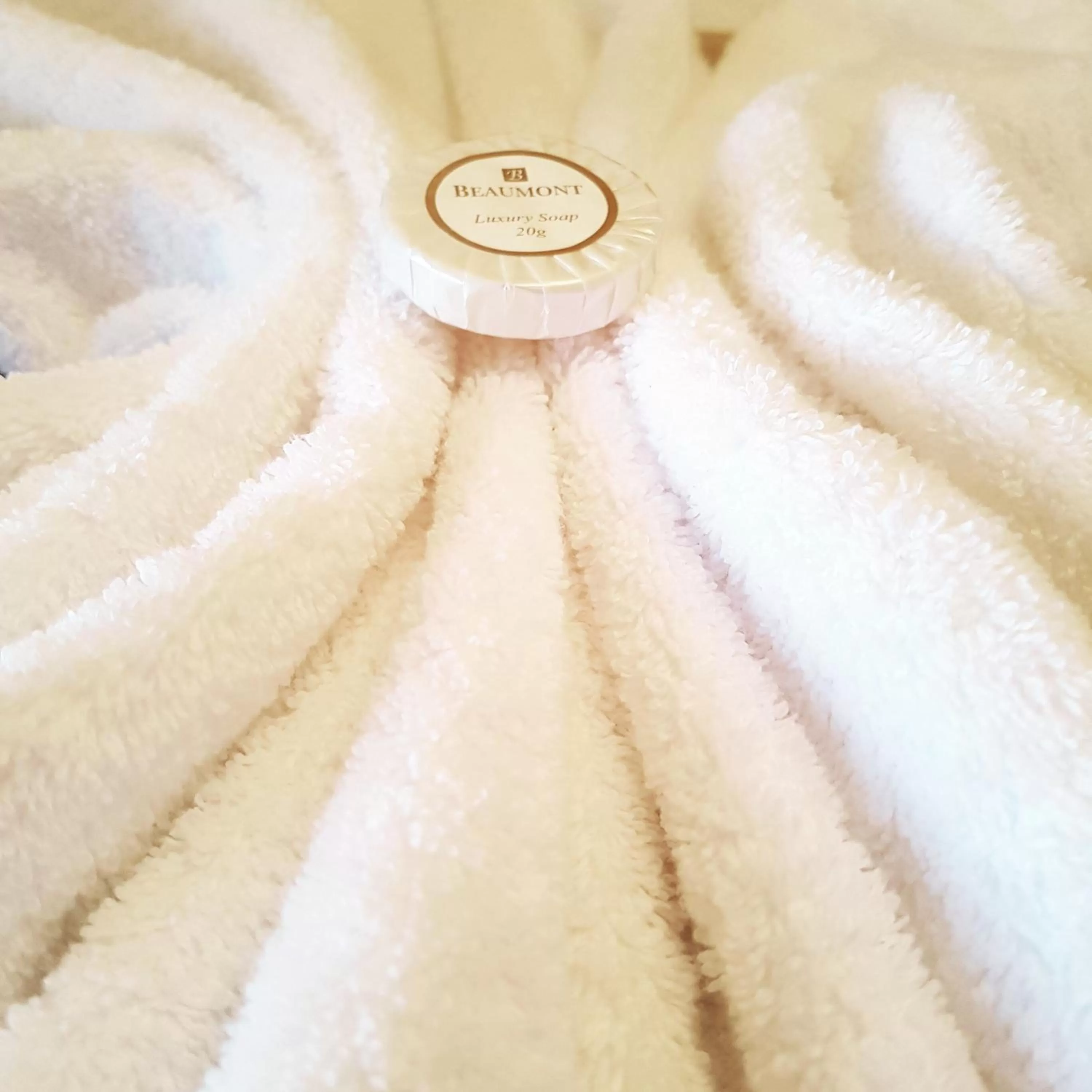 towels, Bed in Cobb & Co Court Boutique Hotel