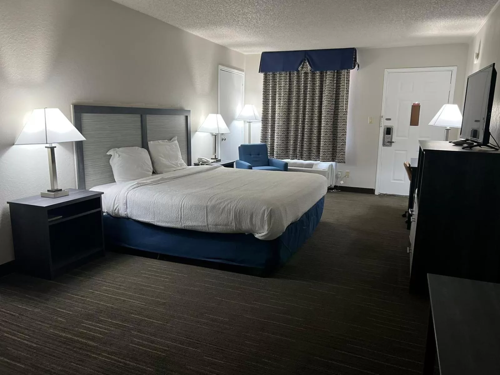 Bed in Salt Creek Lodge