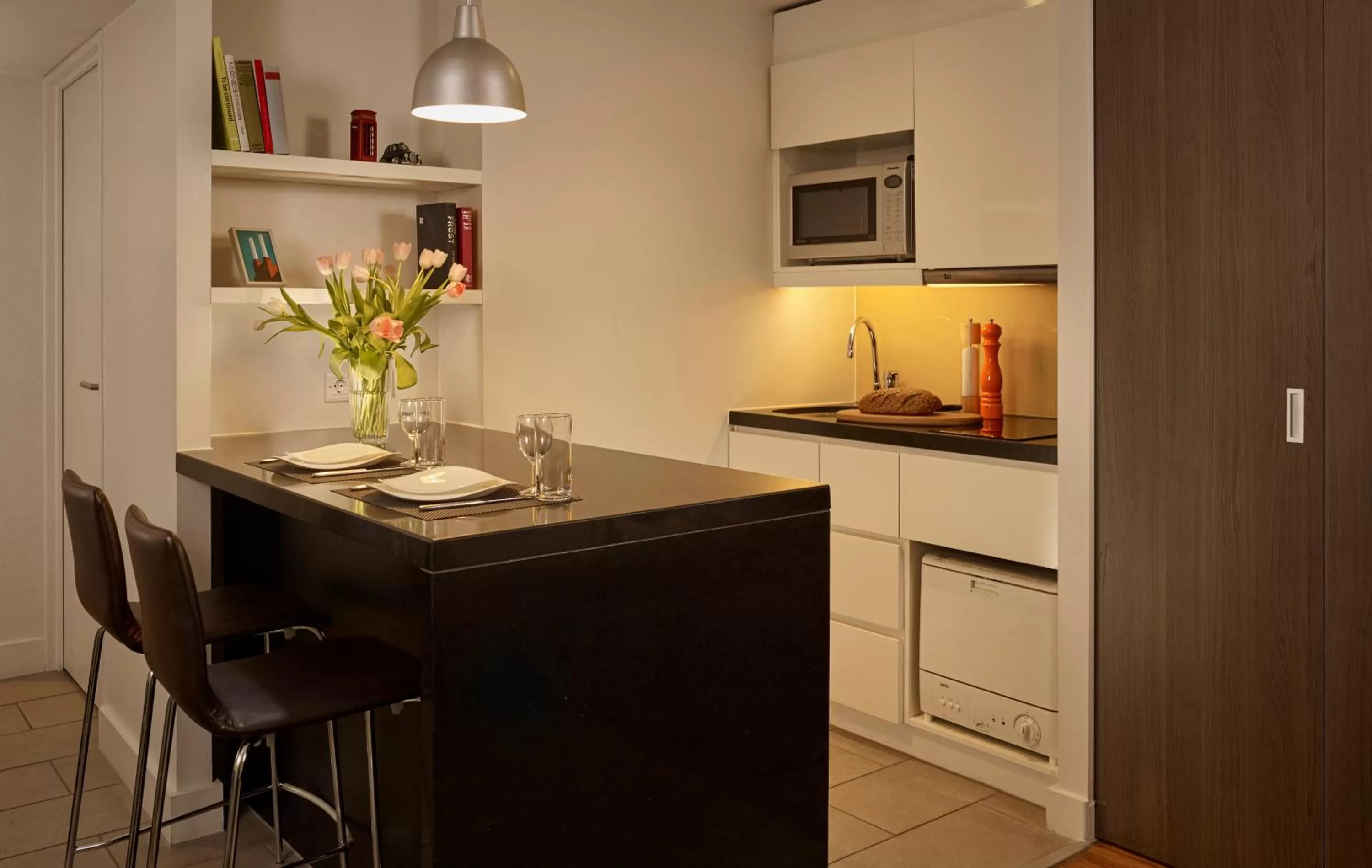 Kitchen or kitchenette in Citadines Trafalgar Square London