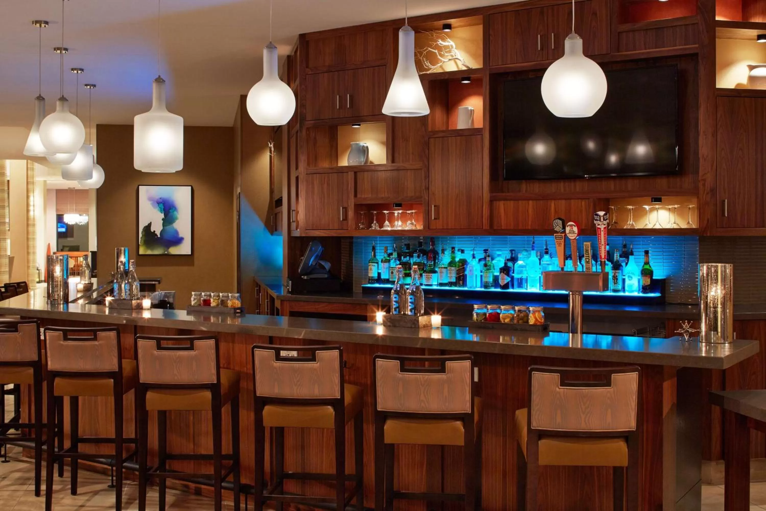 Lounge or bar in Hilton Garden Inn Boston/Marlborough