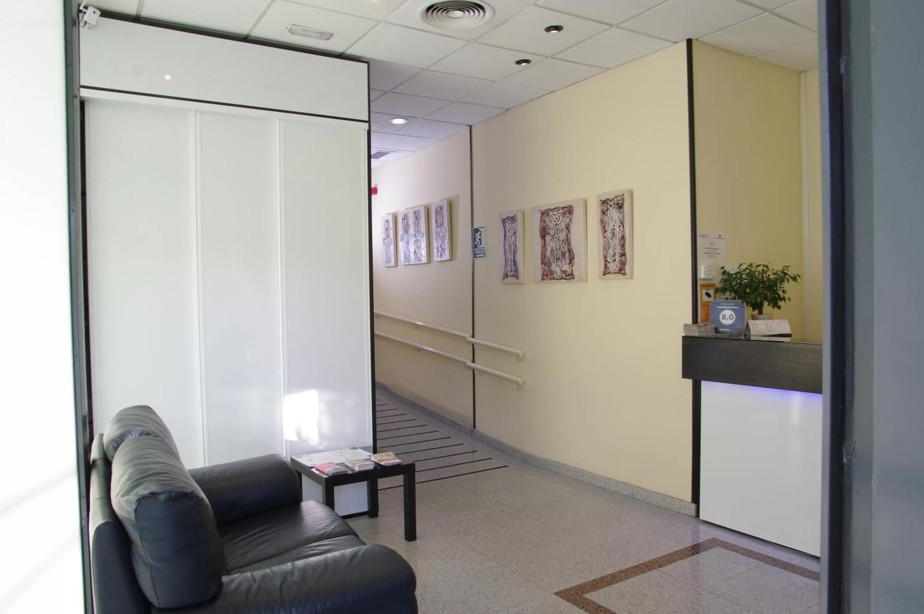 Lobby or reception in Hotel Barajas Plaza