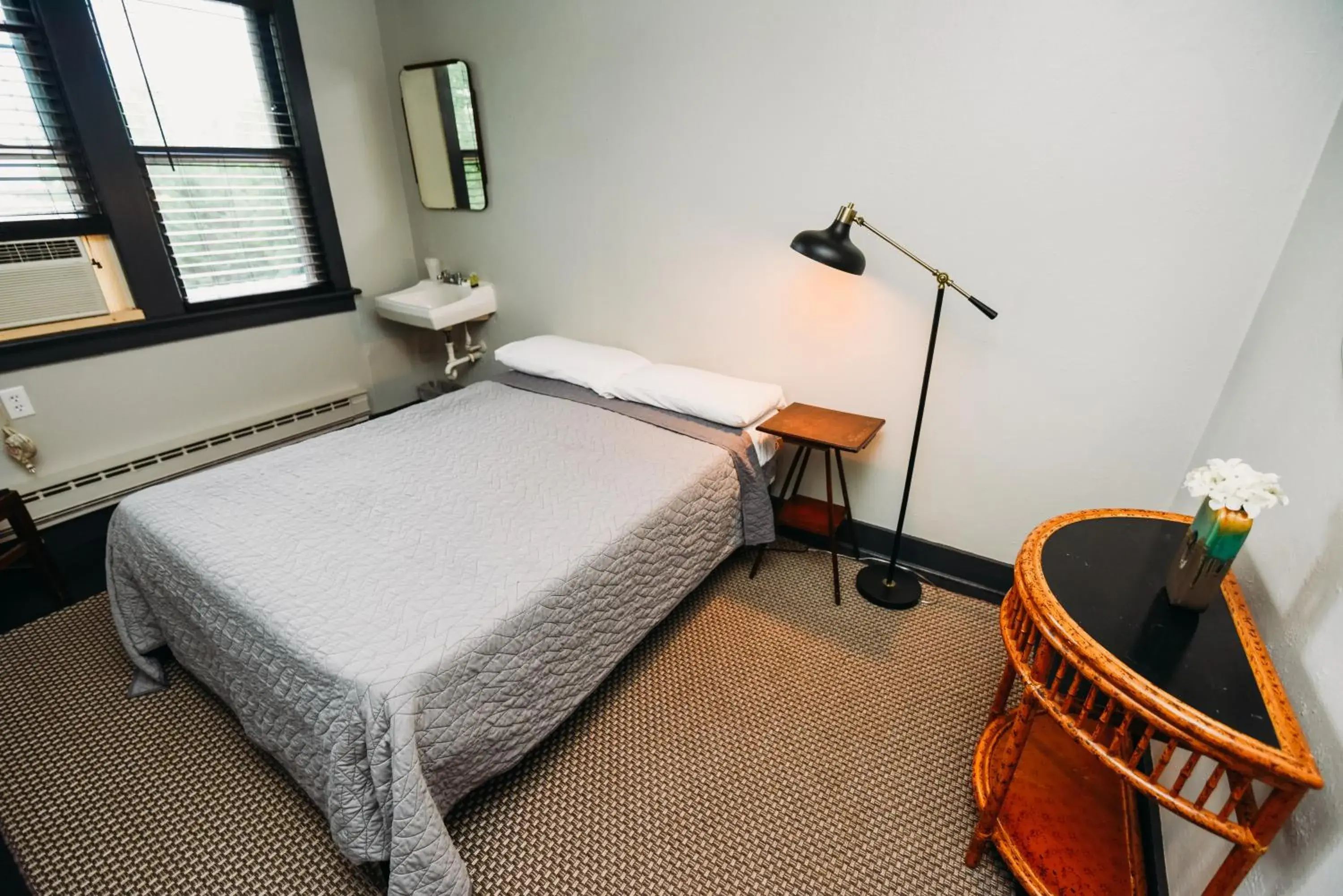 Lodge in Rainbow Mountain Resort - LGBTQ Friendly Lodge in Rainbow Mountain Resort - LGBTQ Friendly