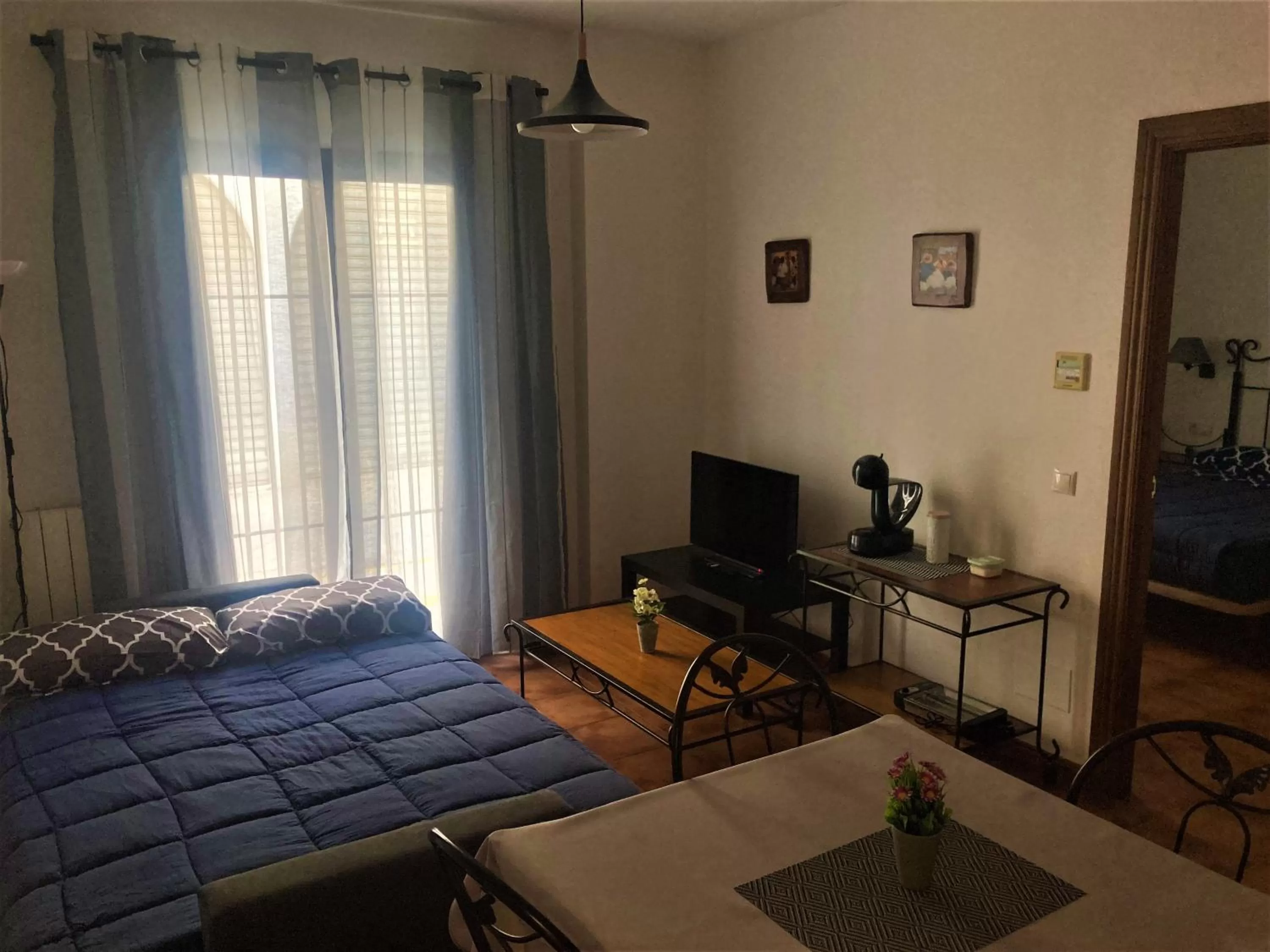 TV and multimedia, Bed in APARTAMENTOS CASERIA DE COMARES