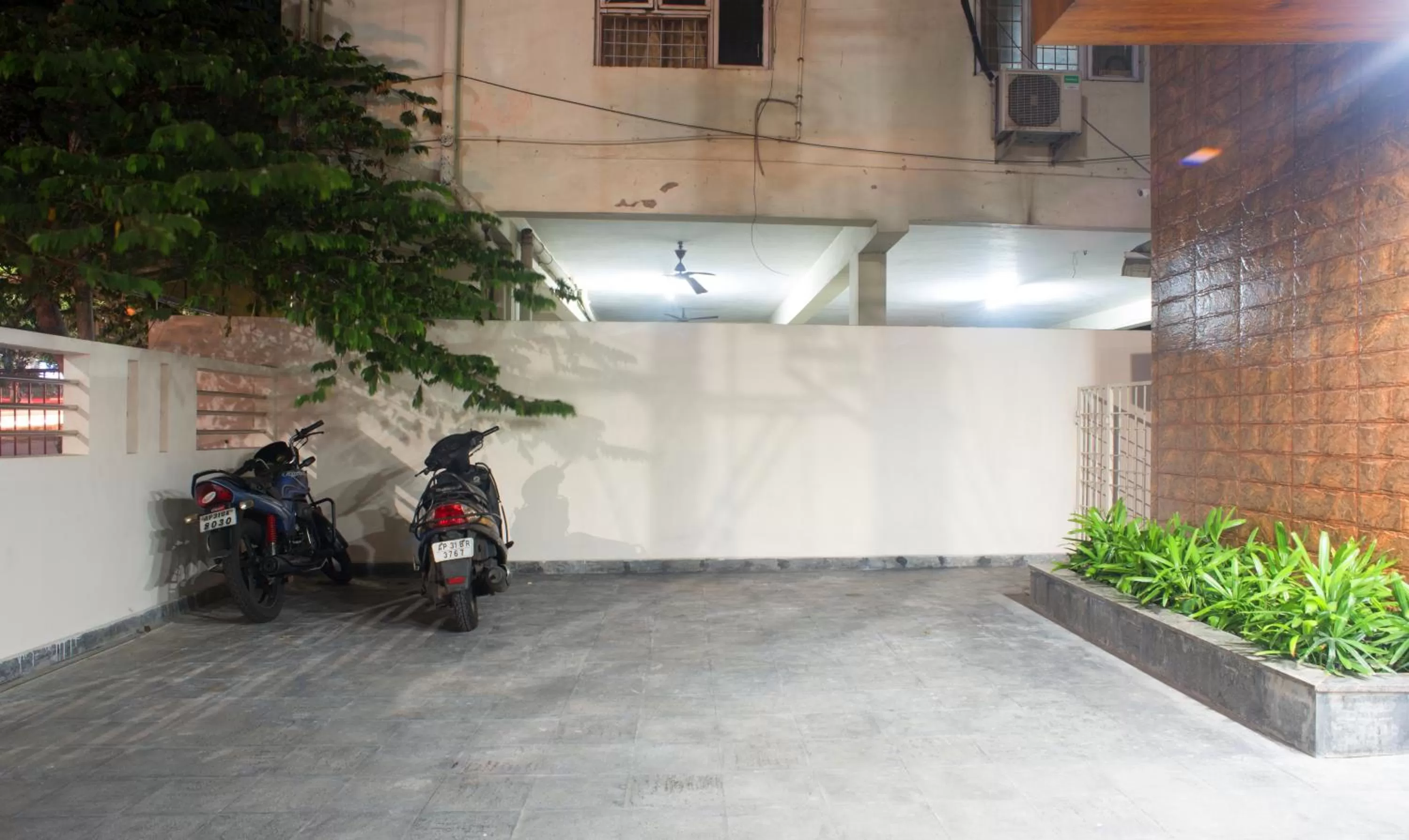 Parking in Treebo Celeste