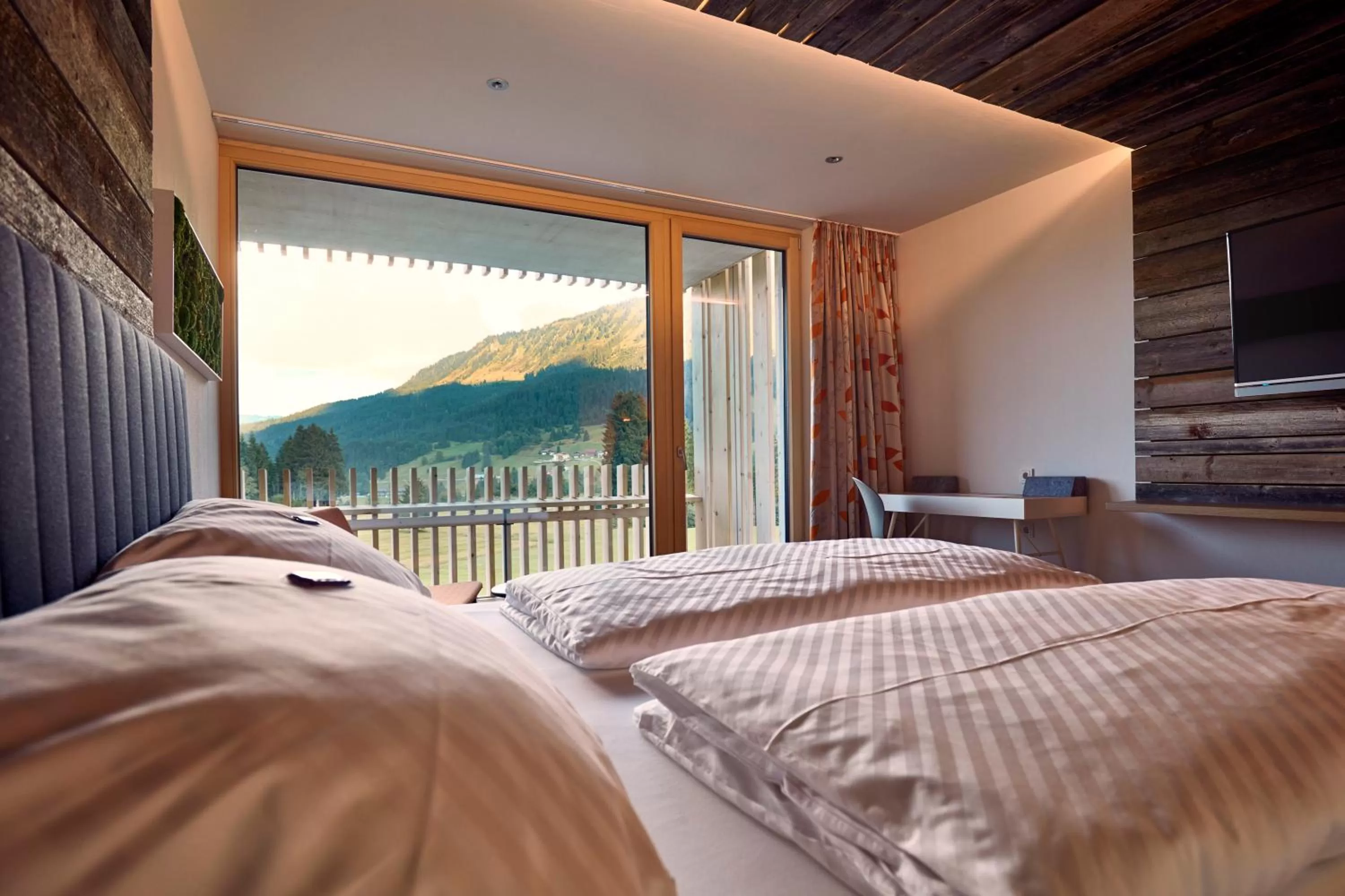 Superior Double Room with Balcony - single occupancy in Genuss- & Aktivhotel Sonnenburg