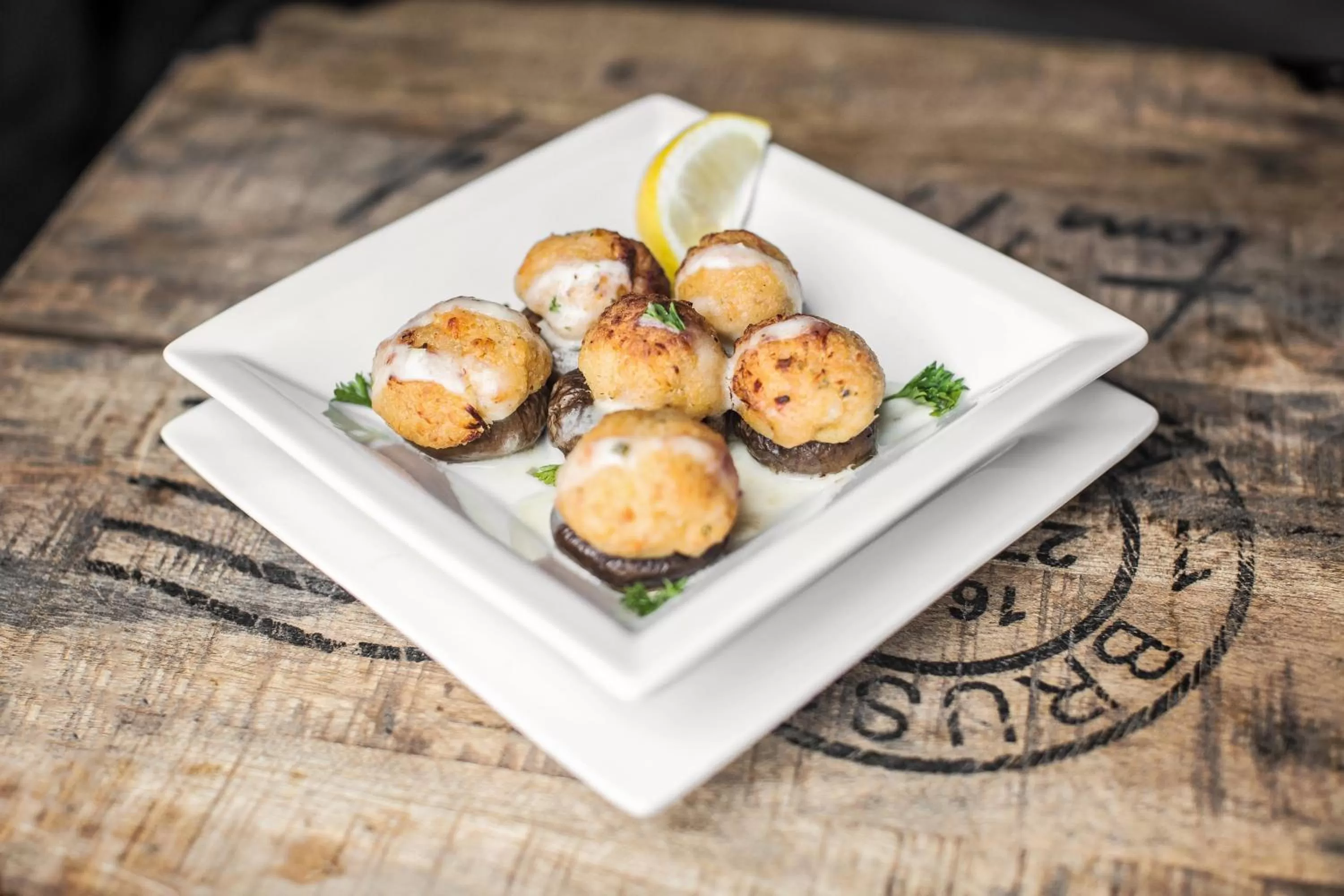 Restaurant/places to eat in Teddy's Residential Suites Watford City